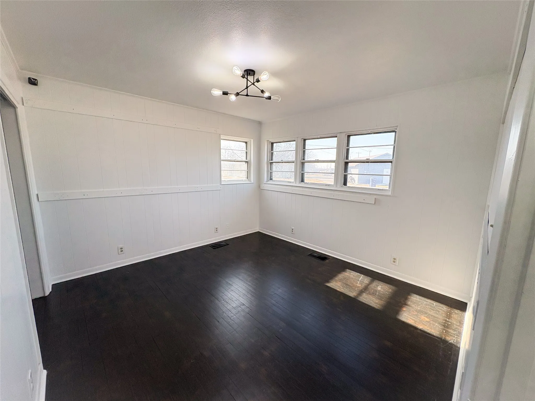 Retail For Rent in Grayson County , 100 E Pecan Street, Gunter, Texas 75058, 0, 0, Garage spaces, 0 Sqft, built in 1955, Preowned, mls#21159000, Real Estate Agent in Gunter, Homes For Rent in Grayson county, Homes For Rent in Gunter, Realtor in Gunter Texas, Real Estate Brokerage Independent Realty Texas, Luminita Cordes Realtor