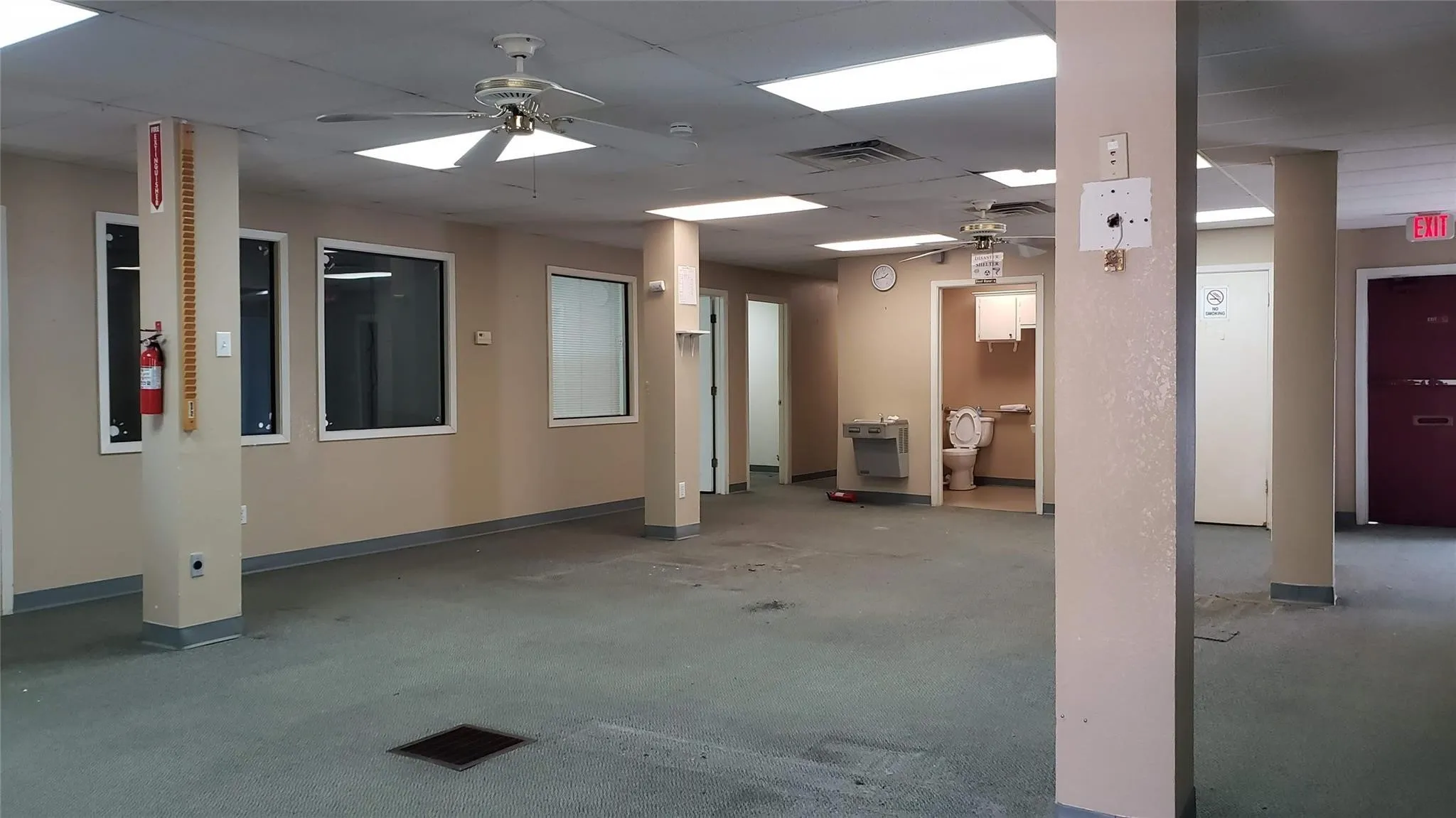 Office For Sale in Palo Pinto County , 711 SW 1st Street, Mineral Wells, Texas 76067, 0, 0, Garage spaces, 0 Sqft, built in 1967, Preowned, Price $199,900, mls#21160932, Real Estate Agent in Mineral Wells, Homes For Sale in Palo Pinto county, Homes For Sale in Mineral Wells, Realtor in Mineral Wells Texas, Real Estate Brokerage Independent Realty Texas, Luminita Cordes Realtor