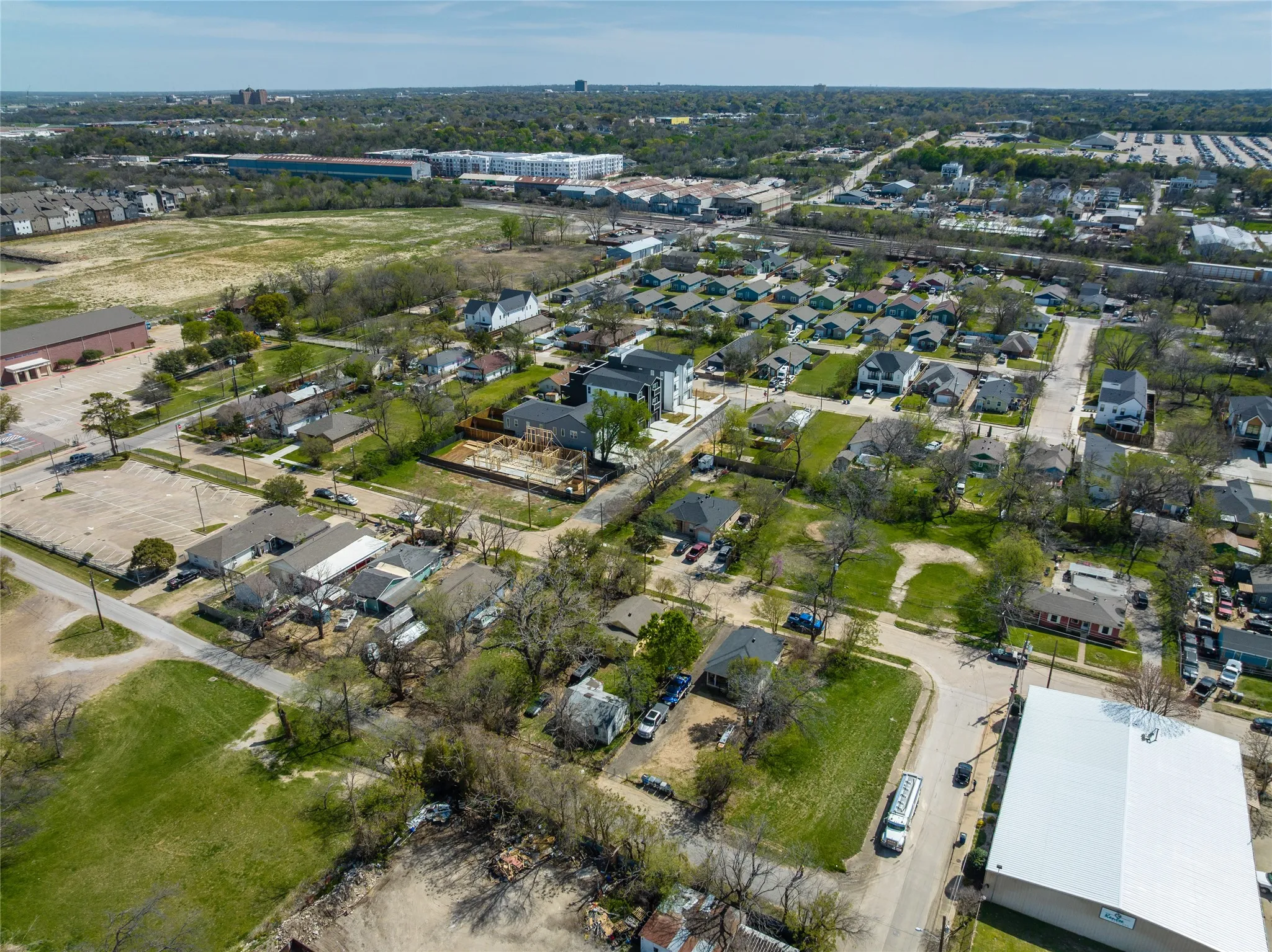 Unimproved Land For Sale in Dallas County , 1835 Akron Street, Dallas, Texas 75212, 0, 0, Garage spaces, 0 Sqft, built in 0, mls#21160937, Real Estate Agent in Dallas, Homes For Sale in Dallas county, Homes For Sale in Dallas, Realtor in Dallas Texas, Real Estate Brokerage Independent Realty Texas, Luminita Cordes Realtor