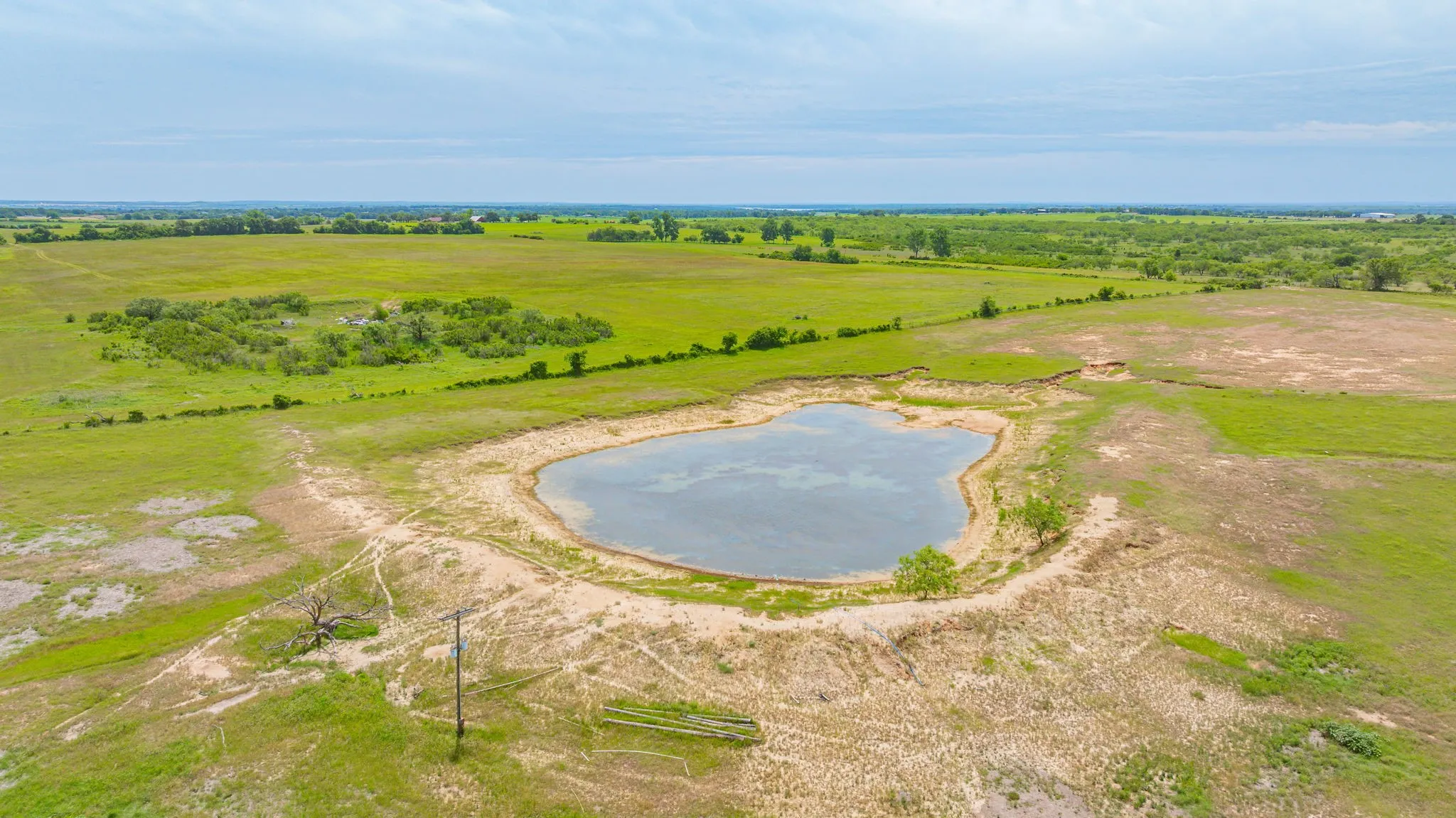 Farm For Sale in Comanche County , 351 Highway 2318, De Leon, Texas 76444, 4 Bedroom, 2 Bathroom, Garage spaces, 1,860 Sqft, built in 1998, mls#21160351, Real Estate Agent in De Leon, Homes For Sale in Comanche county, Homes For Sale in De Leon, Realtor in De Leon Texas, Real Estate Brokerage Independent Realty Texas, Luminita Cordes Realtor