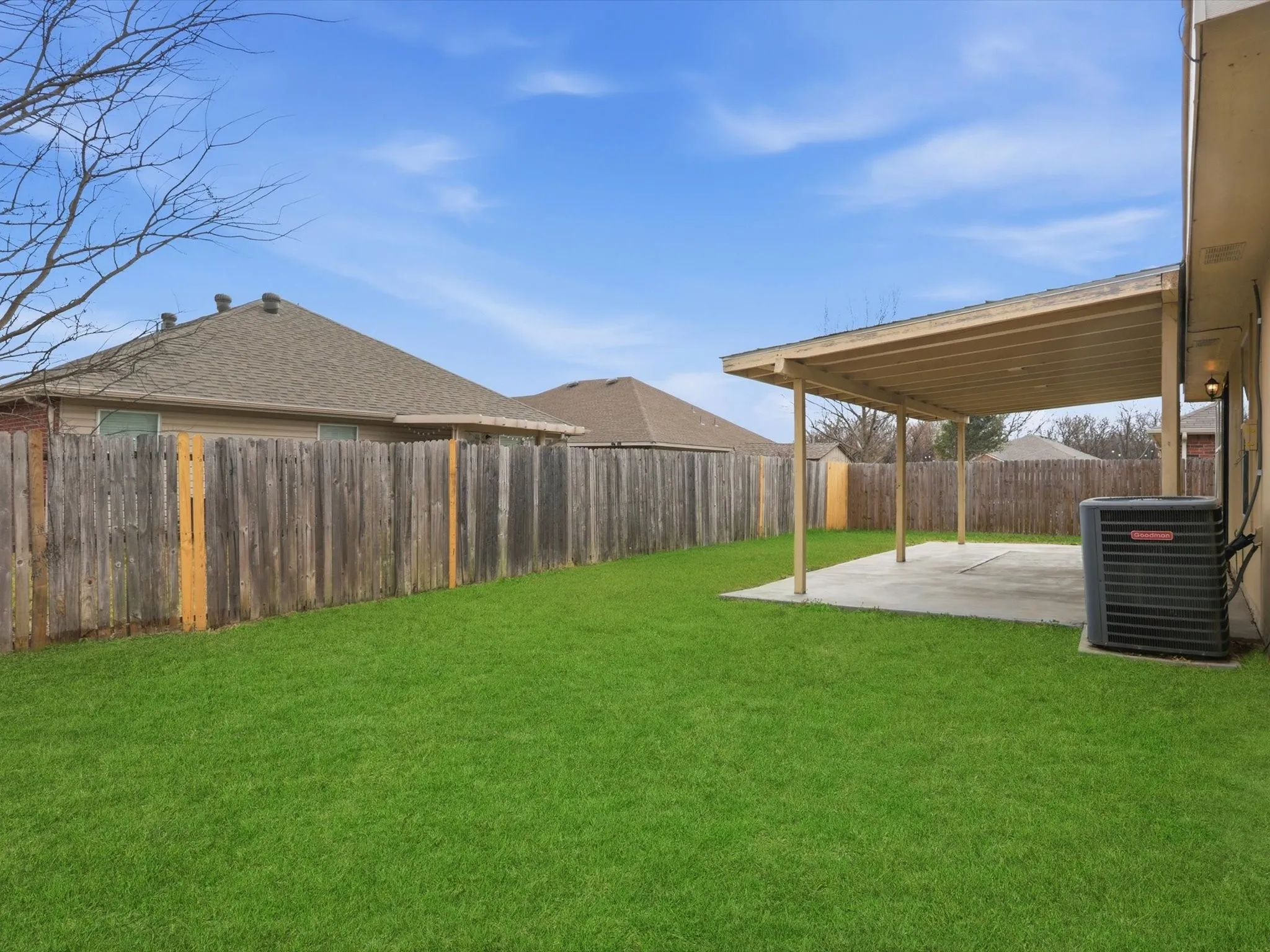 Single Family Residence For Sale in Johnson County , 1441 Erin Drive, Burleson, Texas 76028, 4 Bedroom, 2 Bathroom, 2 Garage spaces, 2,046 Sqft, built in 2006, Preowned, mls#21157881, Real Estate Agent in Burleson, Homes For Sale in Johnson county, Homes For Sale in Burleson, Realtor in Burleson Texas, Real Estate Brokerage Independent Realty Texas, Luminita Cordes Realtor