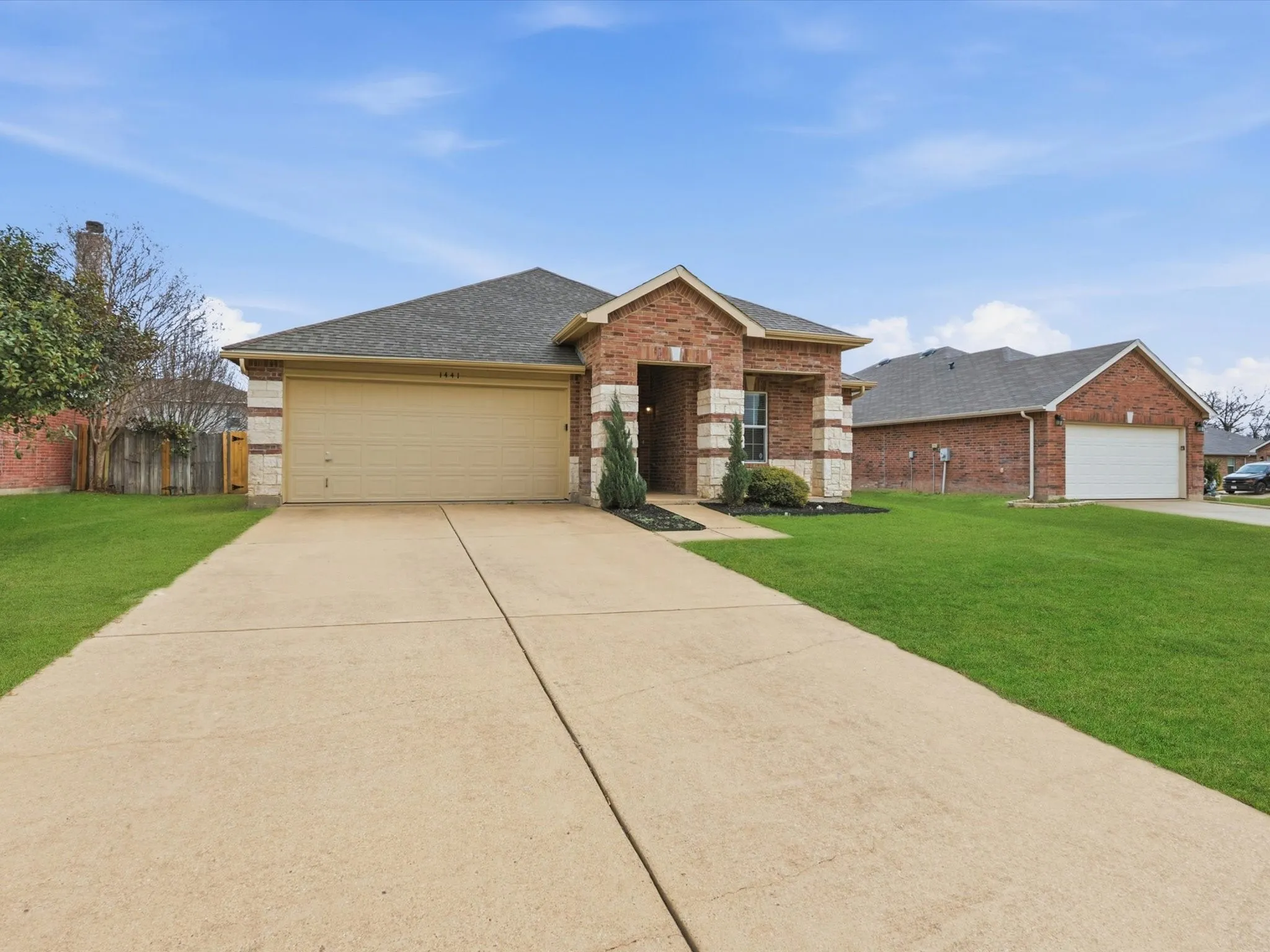 Single Family Residence For Sale in Johnson County , 1441 Erin Drive, Burleson, Texas 76028, 4 Bedroom, 2 Bathroom, 2 Garage spaces, 2,046 Sqft, built in 2006, Preowned, mls#21157881, Real Estate Agent in Burleson, Homes For Sale in Johnson county, Homes For Sale in Burleson, Realtor in Burleson Texas, Real Estate Brokerage Independent Realty Texas, Luminita Cordes Realtor