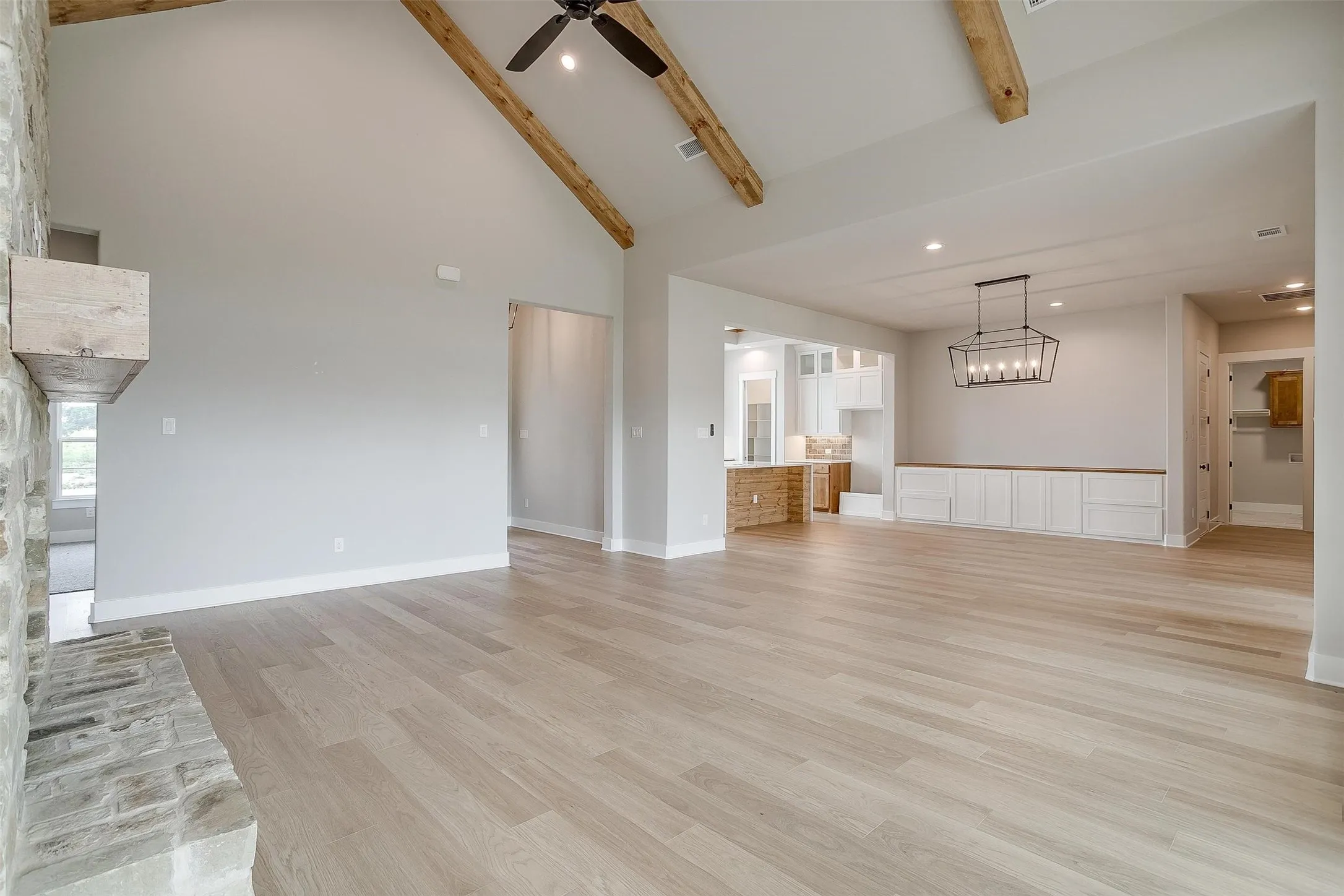 Single Family Residence For Sale in Ellis County , 125 Aiden Drive, Waxahachie, Texas 75165, 4 Bedroom, 3 Bathroom, 3 Garage spaces, 3,028 Sqft, built in 2024, New Construction - Incomplete, mls#21160930, Real Estate Agent in Waxahachie, Homes For Sale in Ellis county, Homes For Sale in Waxahachie, Realtor in Waxahachie Texas, Real Estate Brokerage Independent Realty Texas, Luminita Cordes Realtor