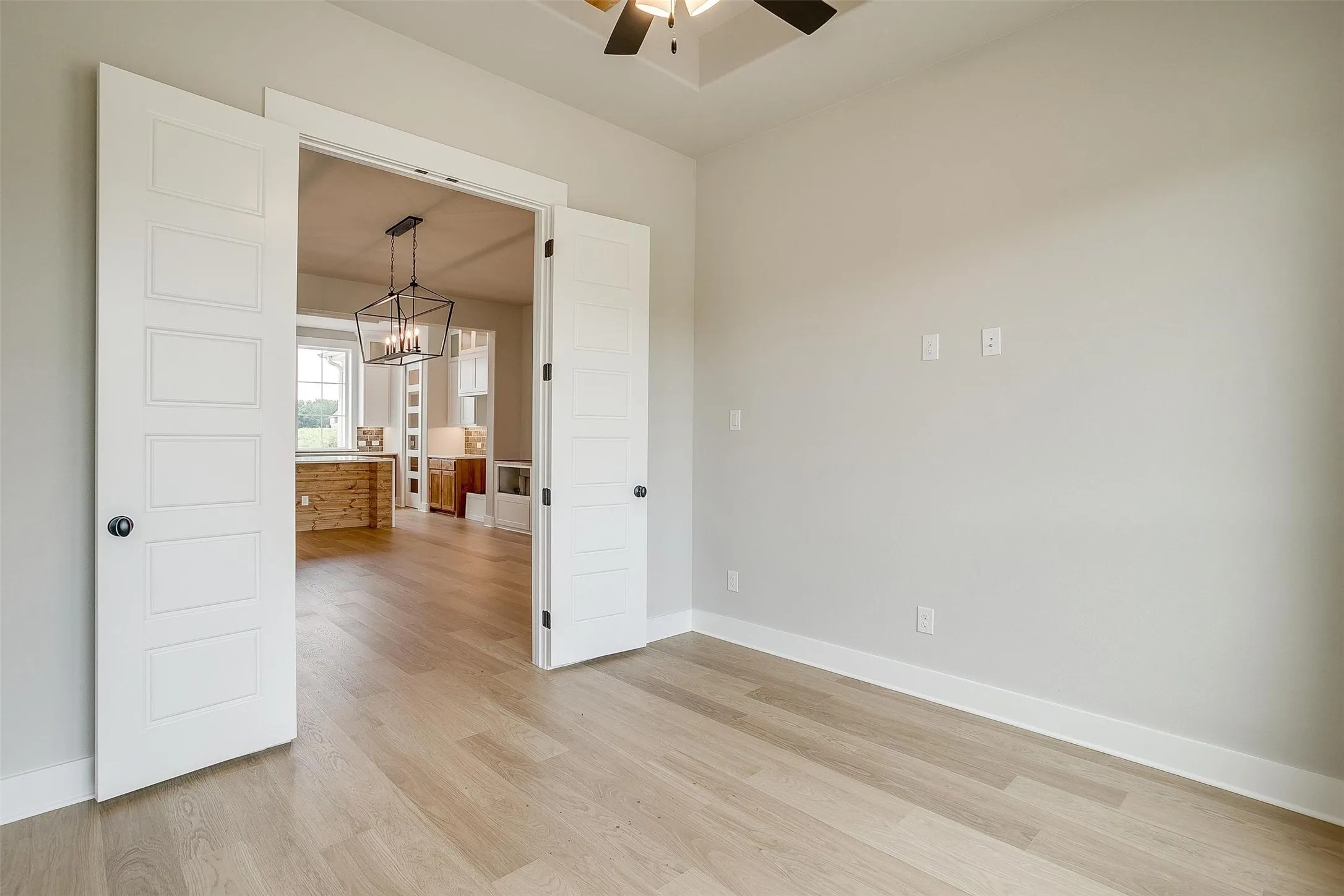 Single Family Residence For Sale in Ellis County , 125 Aiden Drive, Waxahachie, Texas 75165, 4 Bedroom, 3 Bathroom, 3 Garage spaces, 3,028 Sqft, built in 2024, New Construction - Incomplete, mls#21160930, Real Estate Agent in Waxahachie, Homes For Sale in Ellis county, Homes For Sale in Waxahachie, Realtor in Waxahachie Texas, Real Estate Brokerage Independent Realty Texas, Luminita Cordes Realtor