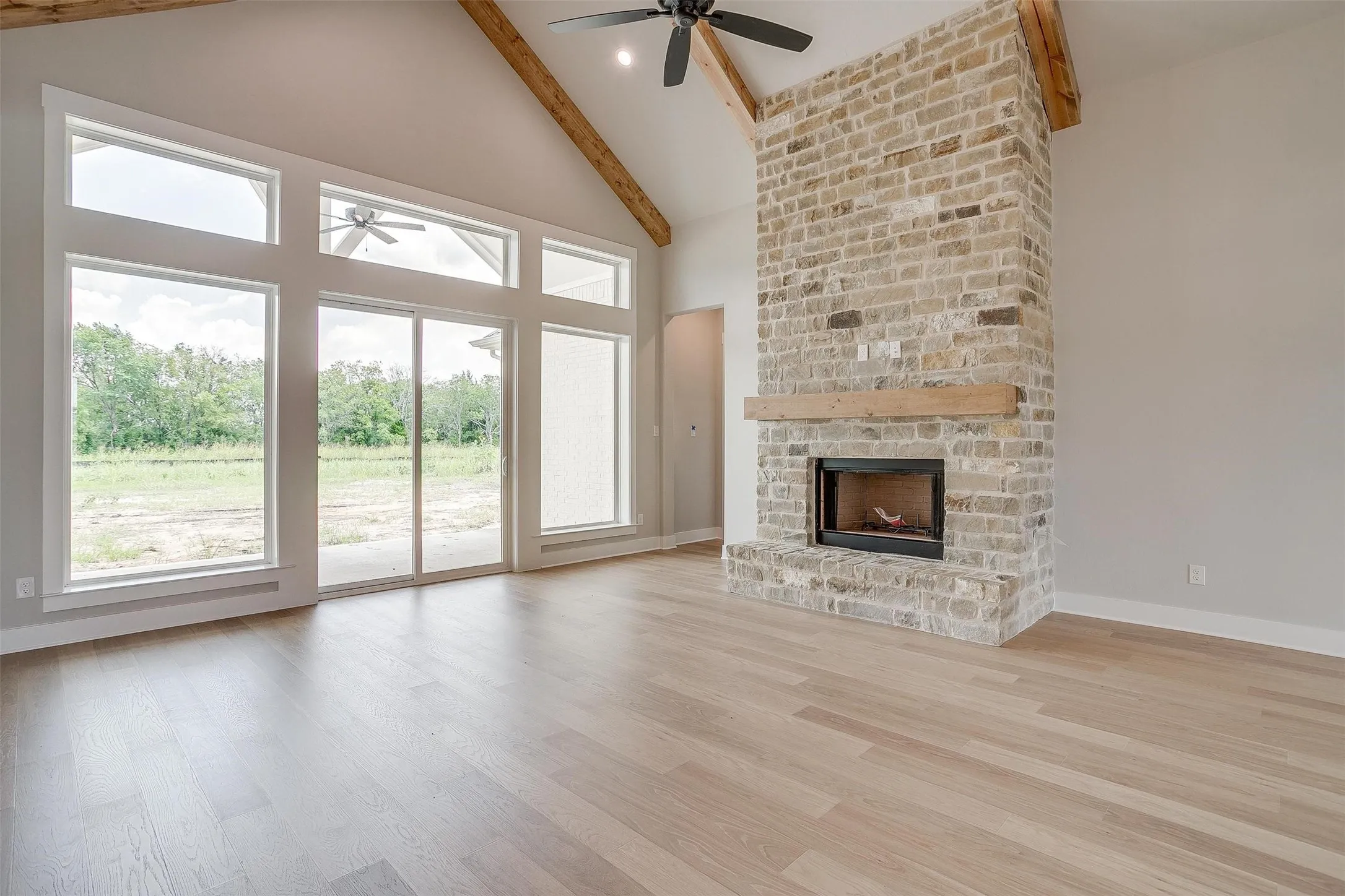 Single Family Residence For Sale in Ellis County , 125 Aiden Drive, Waxahachie, Texas 75165, 4 Bedroom, 3 Bathroom, 3 Garage spaces, 3,028 Sqft, built in 2024, New Construction - Incomplete, mls#21160930, Real Estate Agent in Waxahachie, Homes For Sale in Ellis county, Homes For Sale in Waxahachie, Realtor in Waxahachie Texas, Real Estate Brokerage Independent Realty Texas, Luminita Cordes Realtor