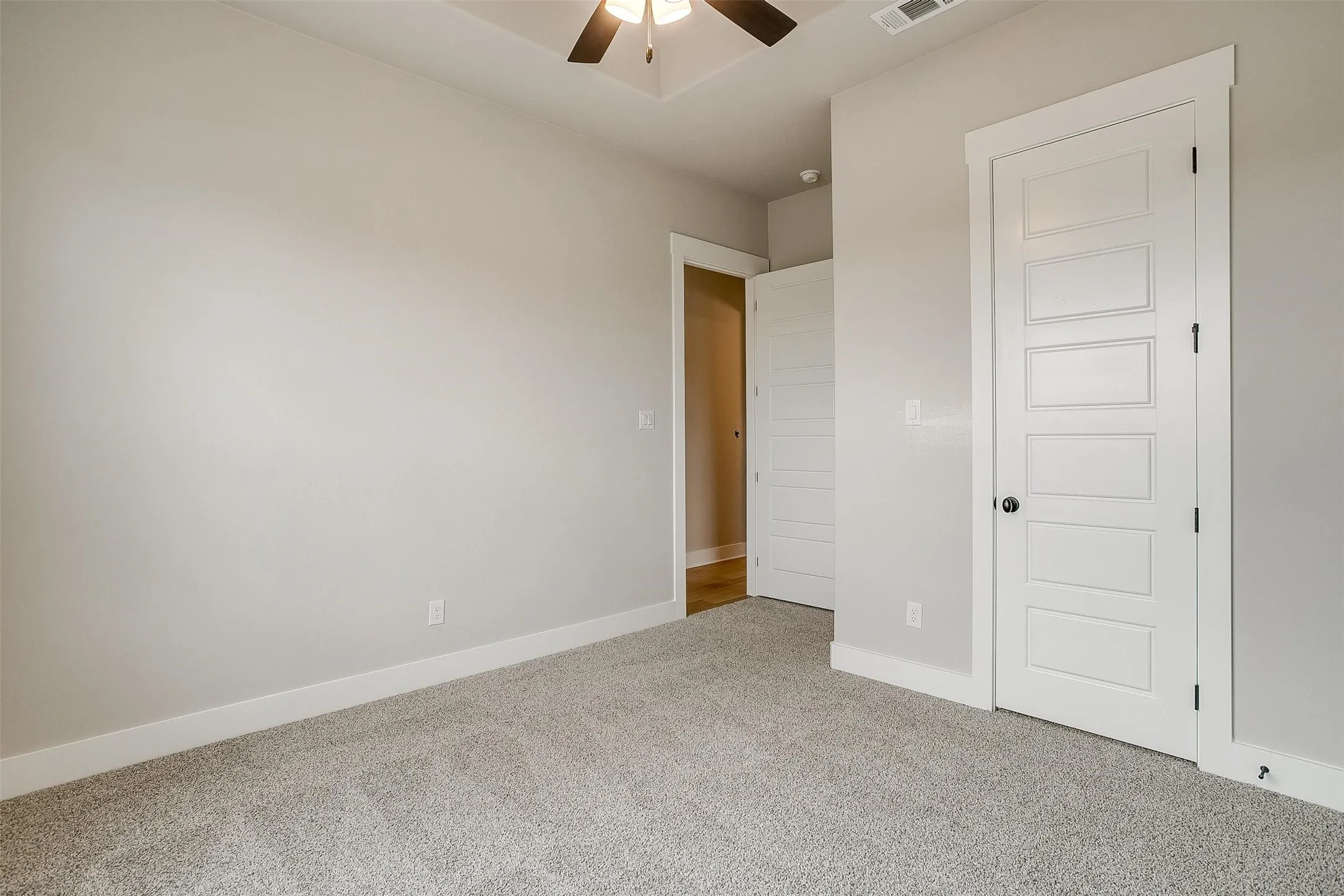 Single Family Residence For Sale in Ellis County , 125 Aiden Drive, Waxahachie, Texas 75165, 4 Bedroom, 3 Bathroom, 3 Garage spaces, 3,028 Sqft, built in 2024, New Construction - Incomplete, mls#21160930, Real Estate Agent in Waxahachie, Homes For Sale in Ellis county, Homes For Sale in Waxahachie, Realtor in Waxahachie Texas, Real Estate Brokerage Independent Realty Texas, Luminita Cordes Realtor