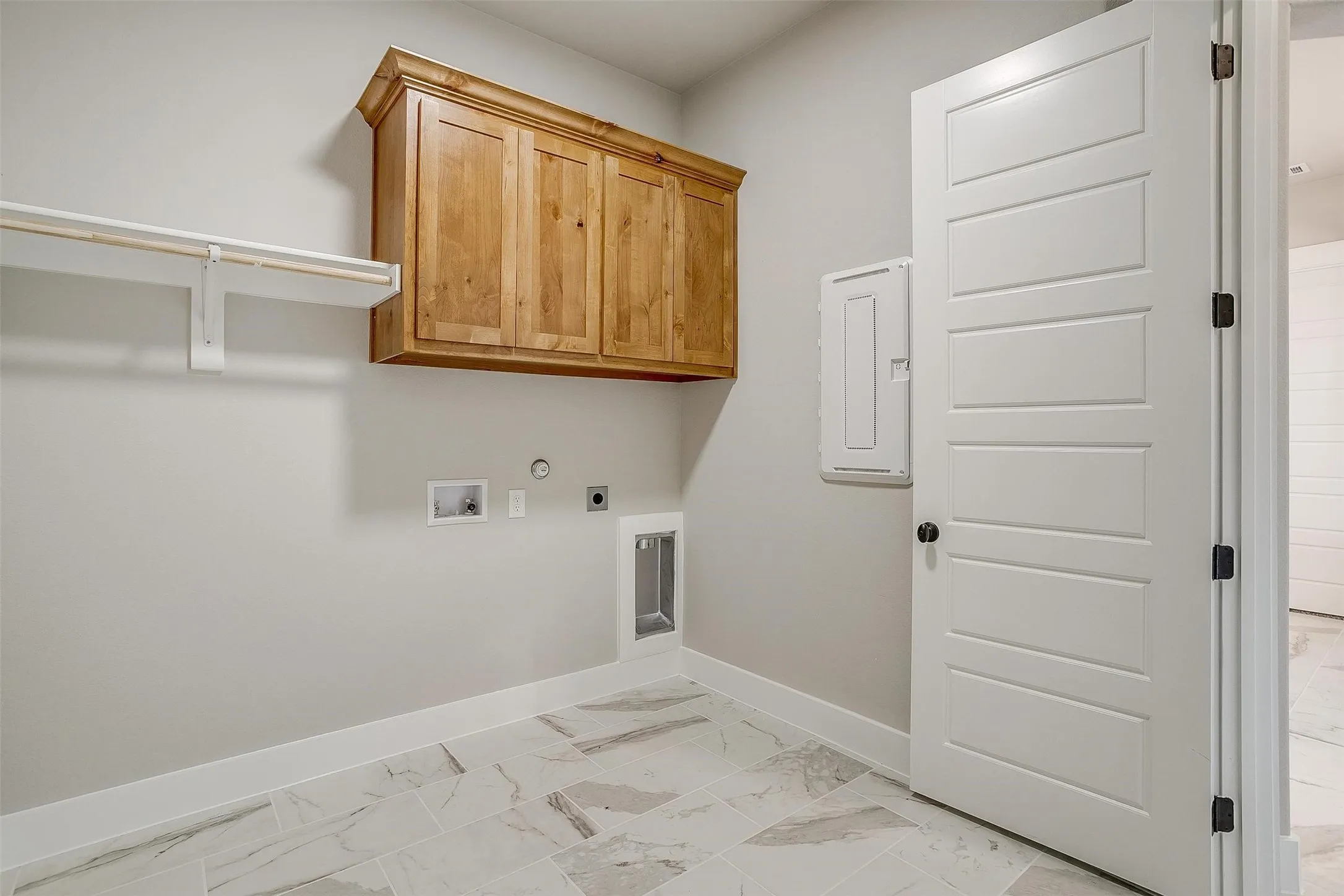 Single Family Residence For Sale in Ellis County , 125 Aiden Drive, Waxahachie, Texas 75165, 4 Bedroom, 3 Bathroom, 3 Garage spaces, 3,028 Sqft, built in 2024, New Construction - Incomplete, mls#21160930, Real Estate Agent in Waxahachie, Homes For Sale in Ellis county, Homes For Sale in Waxahachie, Realtor in Waxahachie Texas, Real Estate Brokerage Independent Realty Texas, Luminita Cordes Realtor