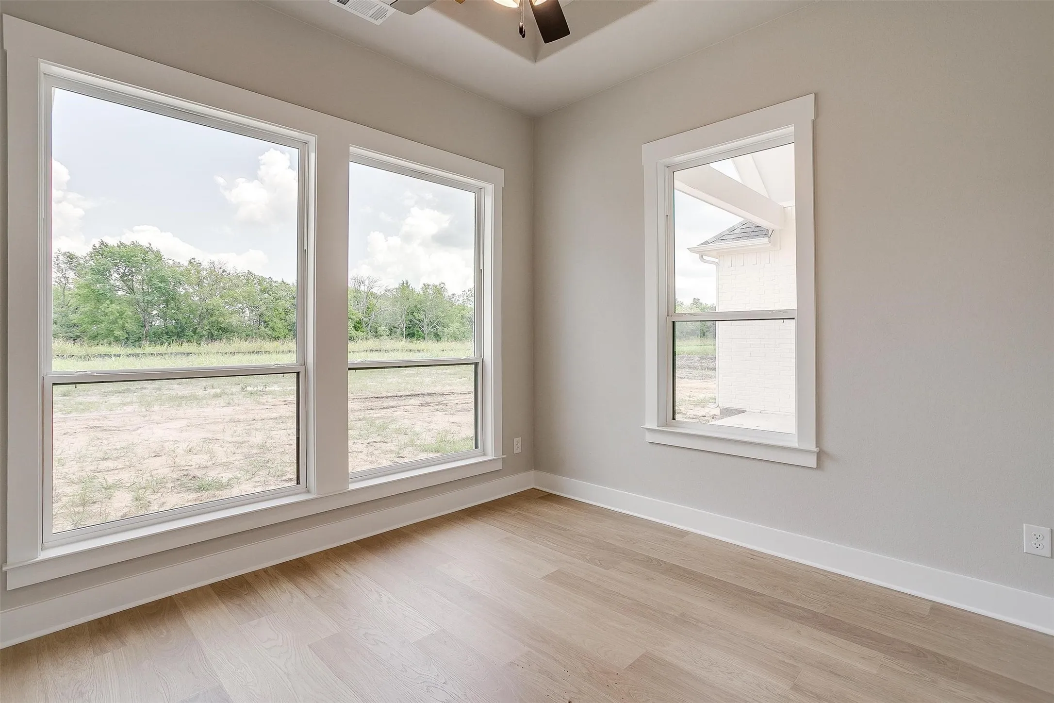Single Family Residence For Sale in Ellis County , 125 Aiden Drive, Waxahachie, Texas 75165, 4 Bedroom, 3 Bathroom, 3 Garage spaces, 3,028 Sqft, built in 2024, New Construction - Incomplete, mls#21160930, Real Estate Agent in Waxahachie, Homes For Sale in Ellis county, Homes For Sale in Waxahachie, Realtor in Waxahachie Texas, Real Estate Brokerage Independent Realty Texas, Luminita Cordes Realtor