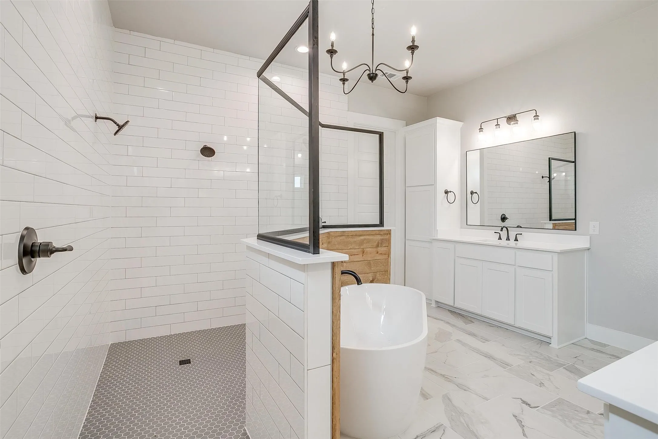 Single Family Residence For Sale in Ellis County , 125 Aiden Drive, Waxahachie, Texas 75165, 4 Bedroom, 3 Bathroom, 3 Garage spaces, 3,028 Sqft, built in 2024, New Construction - Incomplete, mls#21160930, Real Estate Agent in Waxahachie, Homes For Sale in Ellis county, Homes For Sale in Waxahachie, Realtor in Waxahachie Texas, Real Estate Brokerage Independent Realty Texas, Luminita Cordes Realtor