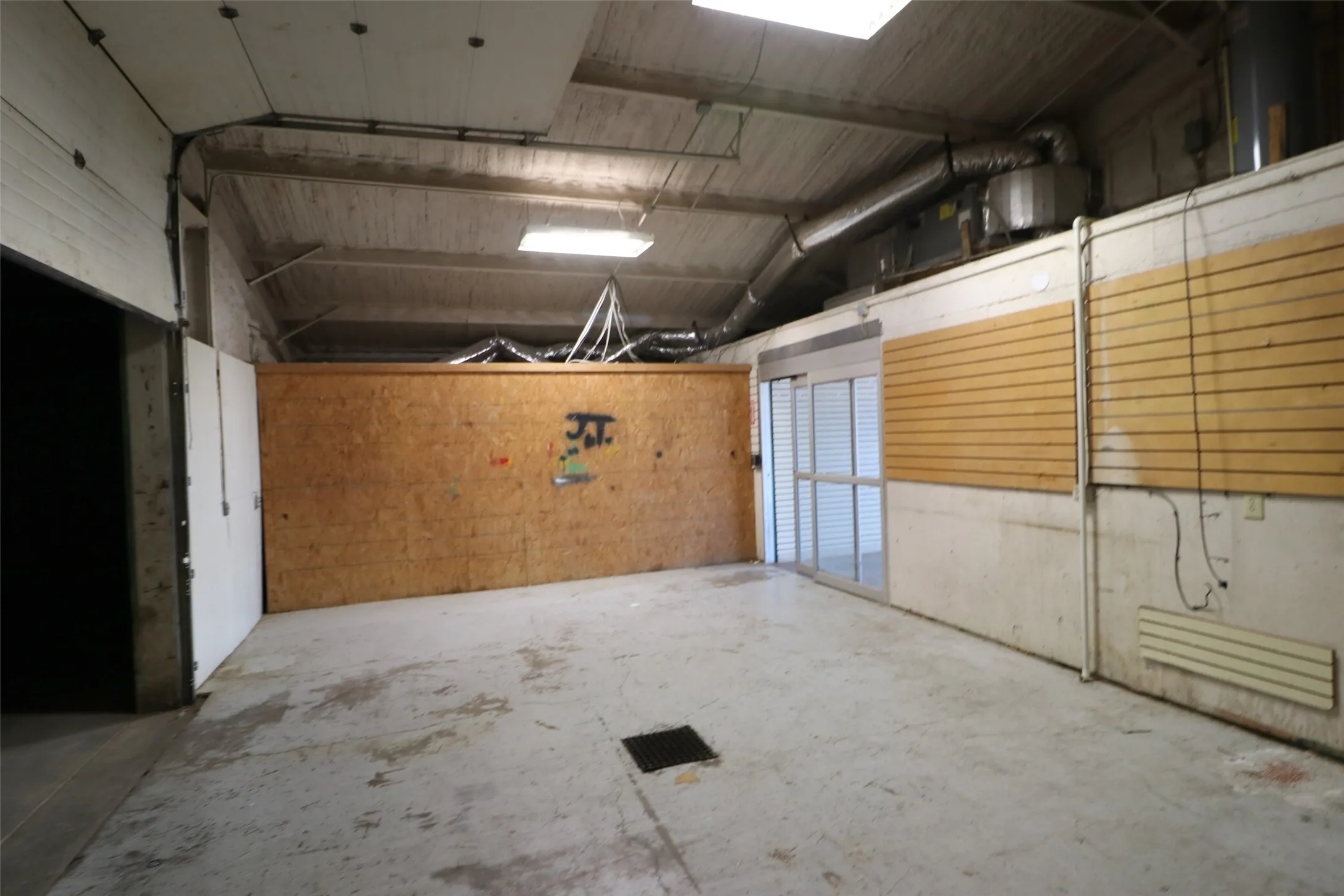 Business For Rent in Erath County , 3098 W Washington, Stephenville, Texas 76401, 0, 0, Garage spaces, 0 Sqft, built in 2006, Preowned, mls#21160267, Real Estate Agent in Stephenville, Homes For Rent in Erath county, Homes For Rent in Stephenville, Realtor in Stephenville Texas, Real Estate Brokerage Independent Realty Texas, Luminita Cordes Realtor