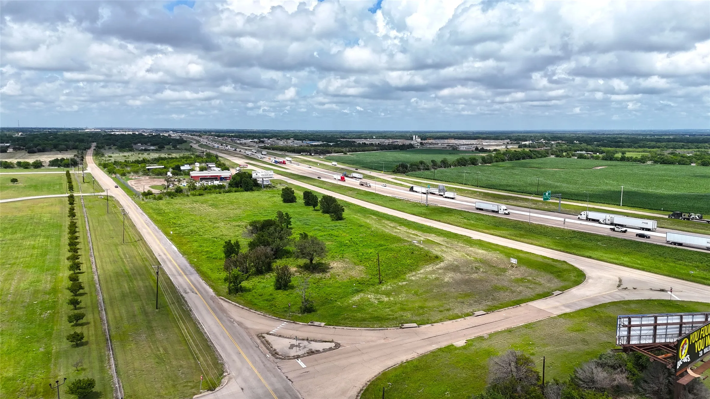 Unimproved Land For Sale in Mc Lennan County , TBD S Ih 35, Lacy Lakeview, Texas 76640, 0, 0, Garage spaces, 0 Sqft, built in 0, Unknown, mls#21160655, Real Estate Agent in Lacy Lakeview, Homes For Sale in Mc Lennan county, Homes For Sale in Lacy Lakeview, Realtor in Lacy Lakeview Texas, Real Estate Brokerage Independent Realty Texas, Luminita Cordes Realtor