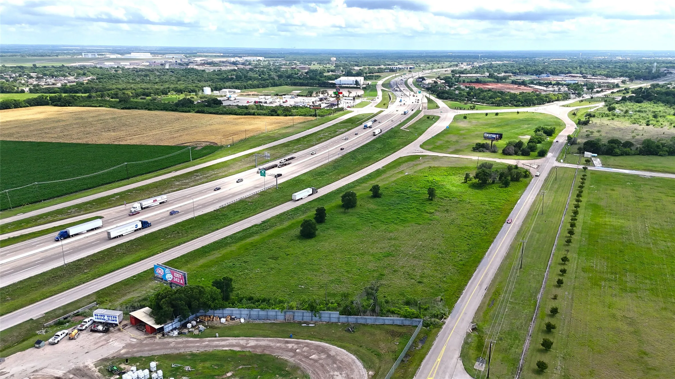 Unimproved Land For Sale in Mc Lennan County , TBD S Ih 35, Lacy Lakeview, Texas 76640, 0, 0, Garage spaces, 0 Sqft, built in 0, Unknown, mls#21160655, Real Estate Agent in Lacy Lakeview, Homes For Sale in Mc Lennan county, Homes For Sale in Lacy Lakeview, Realtor in Lacy Lakeview Texas, Real Estate Brokerage Independent Realty Texas, Luminita Cordes Realtor