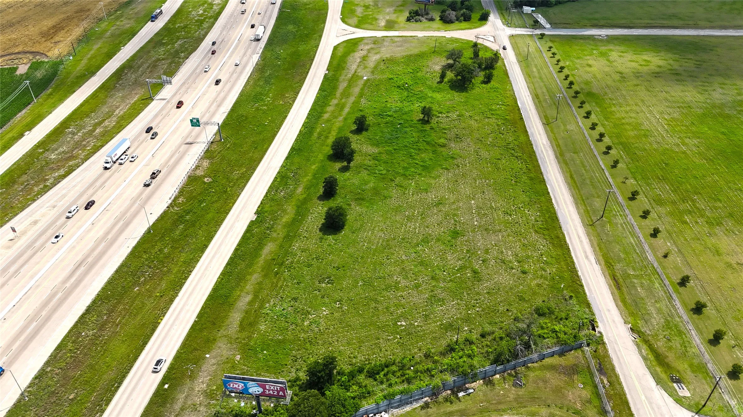 Unimproved Land For Sale in Mc Lennan County , TBD S Ih 35, Lacy Lakeview, Texas 76640, 0, 0, Garage spaces, 0 Sqft, built in 0, Unknown, mls#21160655, Real Estate Agent in Lacy Lakeview, Homes For Sale in Mc Lennan county, Homes For Sale in Lacy Lakeview, Realtor in Lacy Lakeview Texas, Real Estate Brokerage Independent Realty Texas, Luminita Cordes Realtor