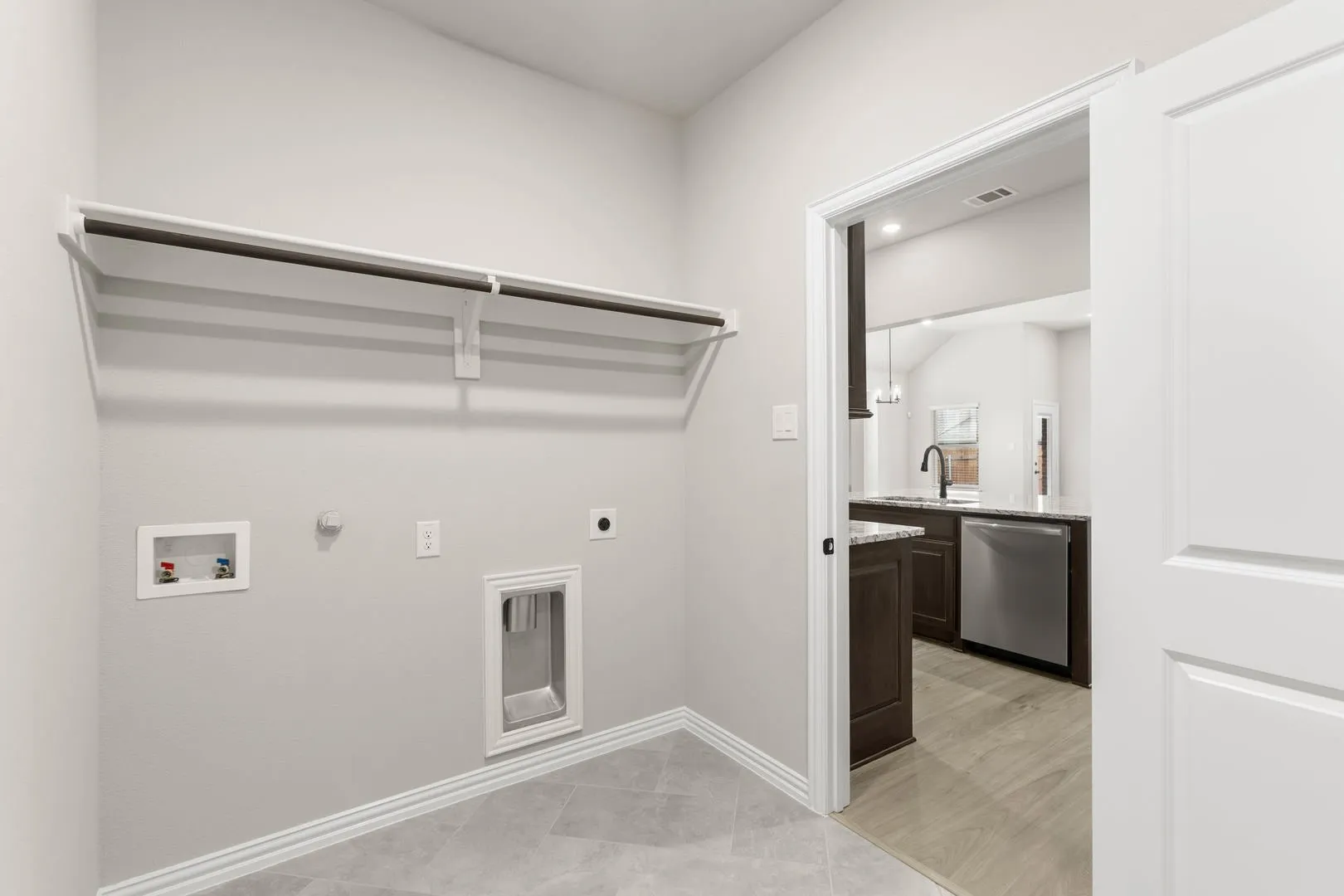 Single Family Residence For Sale in Tarrant County , 1315 Woodpecker Lane, Mansfield, Texas 76063, 3 Bedroom, 3 Bathroom, 2 Garage spaces, 2,025 Sqft, built in 2026, New Construction - Complete, mls#21161165, Real Estate Agent in Mansfield, Homes For Sale in Tarrant county, Homes For Sale in Mansfield, Realtor in Mansfield Texas, Real Estate Brokerage Independent Realty Texas, Luminita Cordes Realtor