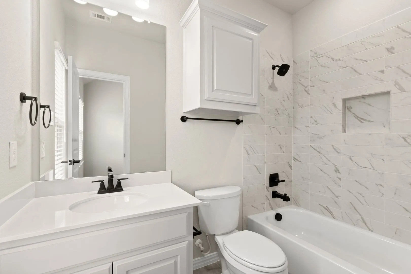 1315 Woodpecker-Bathroom-1