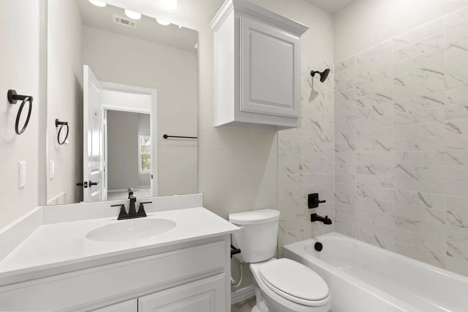 1315 Woodpecker-Bathroom-2