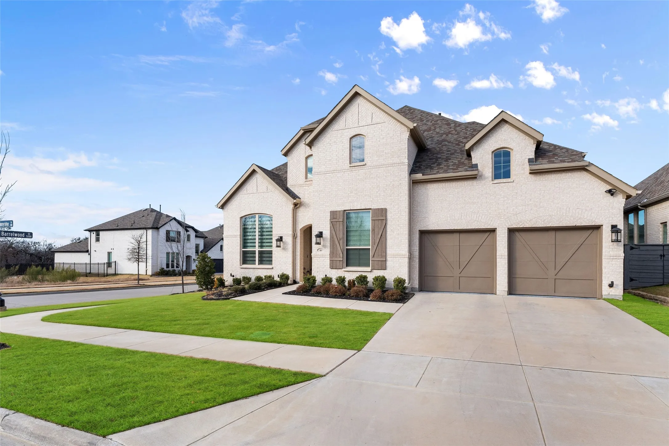 Single Family Residence For Sale in Denton County , 401 Sunnyridge Lane, Little Elm, Texas 76227, 4 Bedroom, 4 Bathroom, 3 Garage spaces, 3,447 Sqft, built in 2022, Preowned, mls#21160761, Real Estate Agent in Little Elm, Homes For Sale in Denton county, Homes For Sale in Little Elm, Realtor in Little Elm Texas, Real Estate Brokerage Independent Realty Texas, Luminita Cordes Realtor
