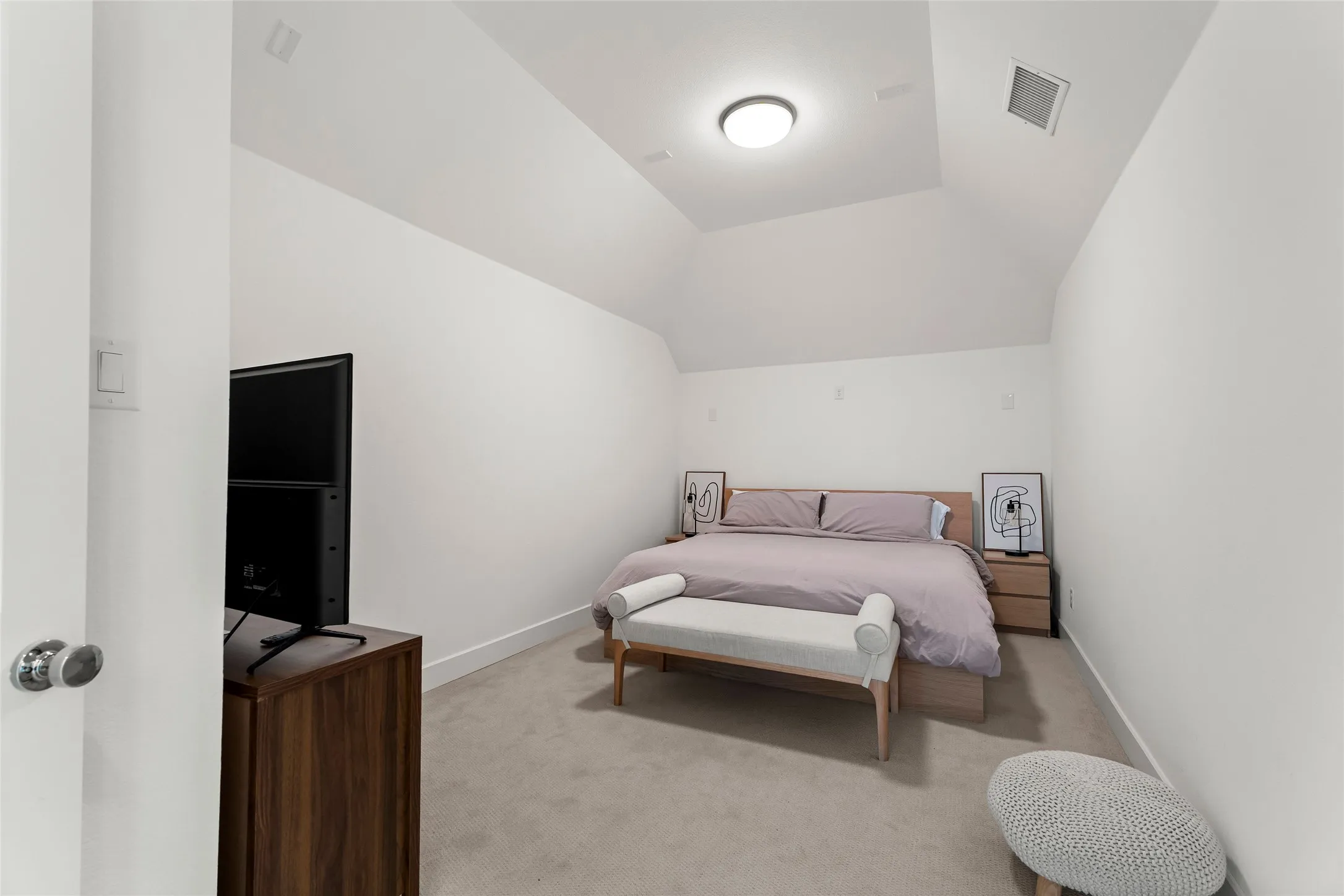 Single Family Residence For Sale in Denton County , 401 Sunnyridge Lane, Little Elm, Texas 76227, 4 Bedroom, 4 Bathroom, 3 Garage spaces, 3,447 Sqft, built in 2022, Preowned, mls#21160761, Real Estate Agent in Little Elm, Homes For Sale in Denton county, Homes For Sale in Little Elm, Realtor in Little Elm Texas, Real Estate Brokerage Independent Realty Texas, Luminita Cordes Realtor