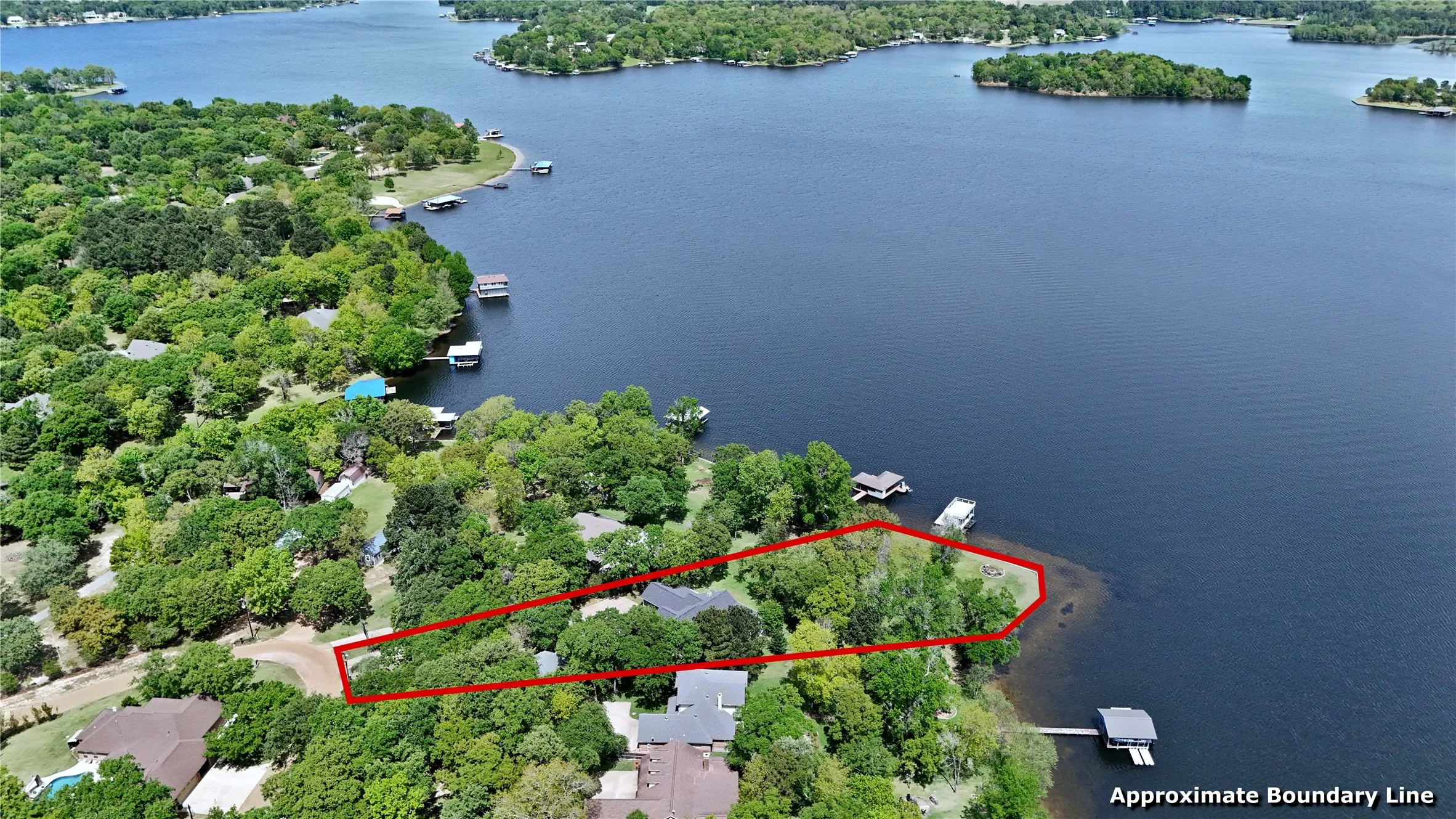 Single Family Residence For Sale in Henderson County , 7811 Double Oaks Road, Athens, Texas 75752, 5 Bedroom, 4 Bathroom, 2 Garage spaces, 3,994 Sqft, built in 1993, mls#21161338, Real Estate Agent in Athens, Homes For Sale in Henderson county, Homes For Sale in Athens, Realtor in Athens Texas, Real Estate Brokerage Independent Realty Texas, Luminita Cordes Realtor