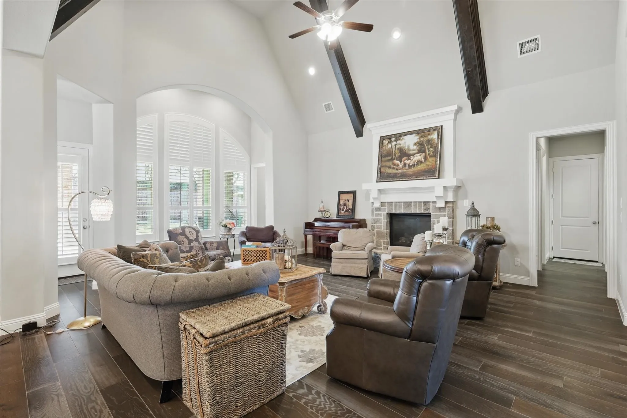 Single Family Residence For Sale in Collin County , 1120 Ellicott Drive, Celina, Texas 75009, 5 Bedroom, 7 Bathroom, 4 Garage spaces, 4,321 Sqft, built in 2017, Preowned, Price $939,999, mls#21161039, Real Estate Agent in Celina, Homes For Sale in Collin county, Homes For Sale in Celina, Realtor in Celina Texas, Real Estate Brokerage Independent Realty Texas, Luminita Cordes Realtor