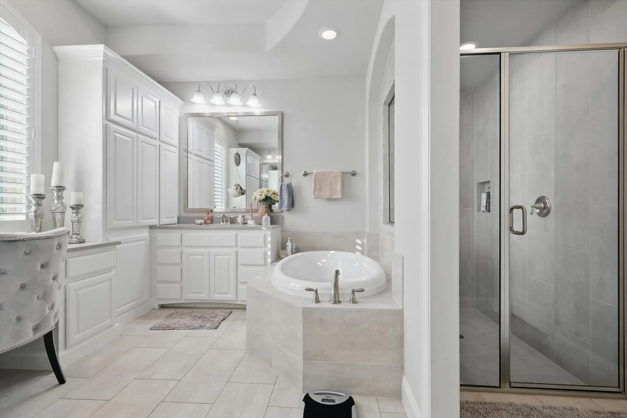 Single Family Residence For Sale in Collin County , 1120 Ellicott Drive, Celina, Texas 75009, 5 Bedroom, 7 Bathroom, 4 Garage spaces, 4,321 Sqft, built in 2017, Preowned, Price $939,999, mls#21161039, Real Estate Agent in Celina, Homes For Sale in Collin county, Homes For Sale in Celina, Realtor in Celina Texas, Real Estate Brokerage Independent Realty Texas, Luminita Cordes Realtor