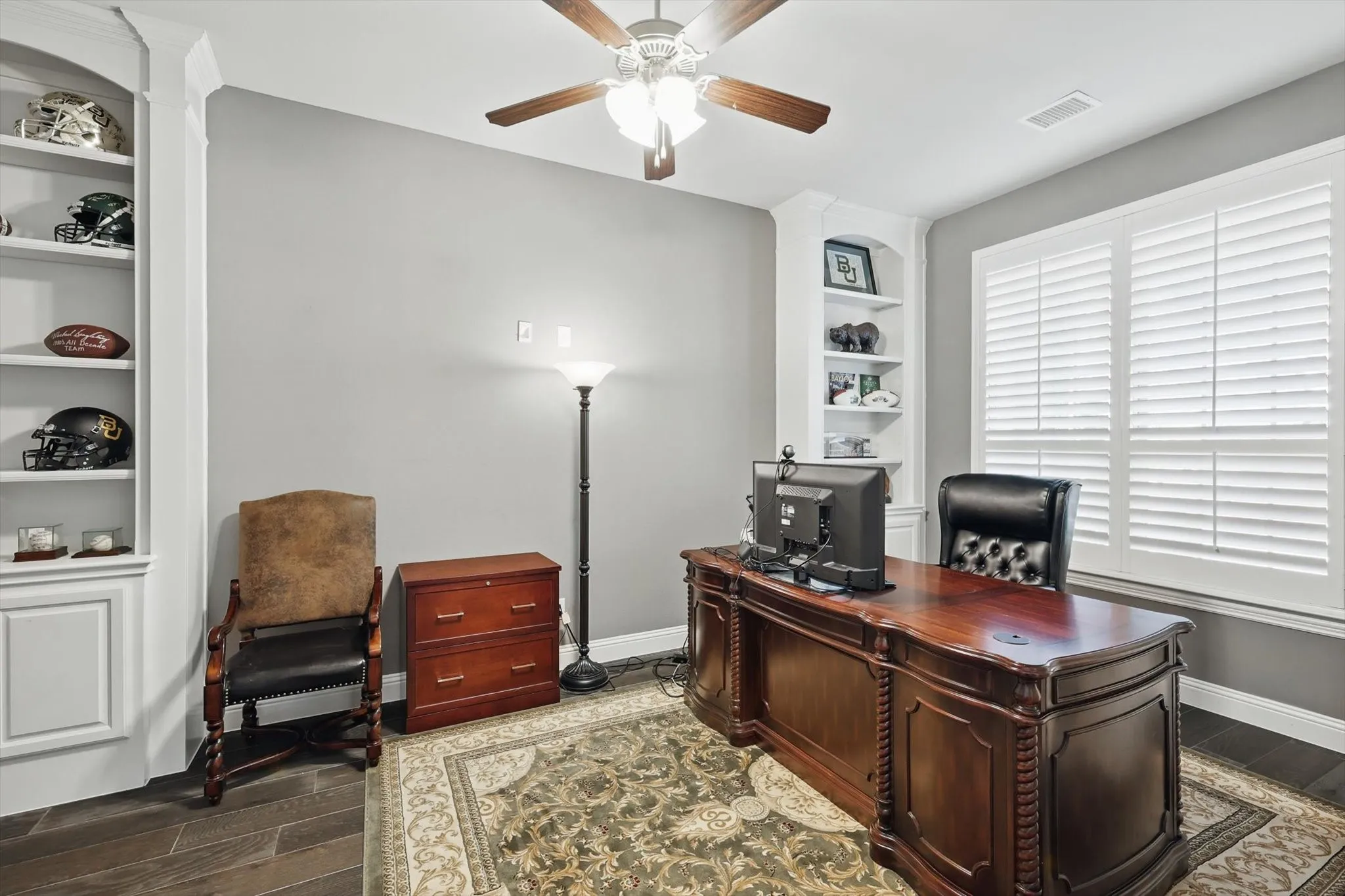 Single Family Residence For Sale in Collin County , 1120 Ellicott Drive, Celina, Texas 75009, 5 Bedroom, 7 Bathroom, 4 Garage spaces, 4,321 Sqft, built in 2017, Preowned, Price $939,999, mls#21161039, Real Estate Agent in Celina, Homes For Sale in Collin county, Homes For Sale in Celina, Realtor in Celina Texas, Real Estate Brokerage Independent Realty Texas, Luminita Cordes Realtor
