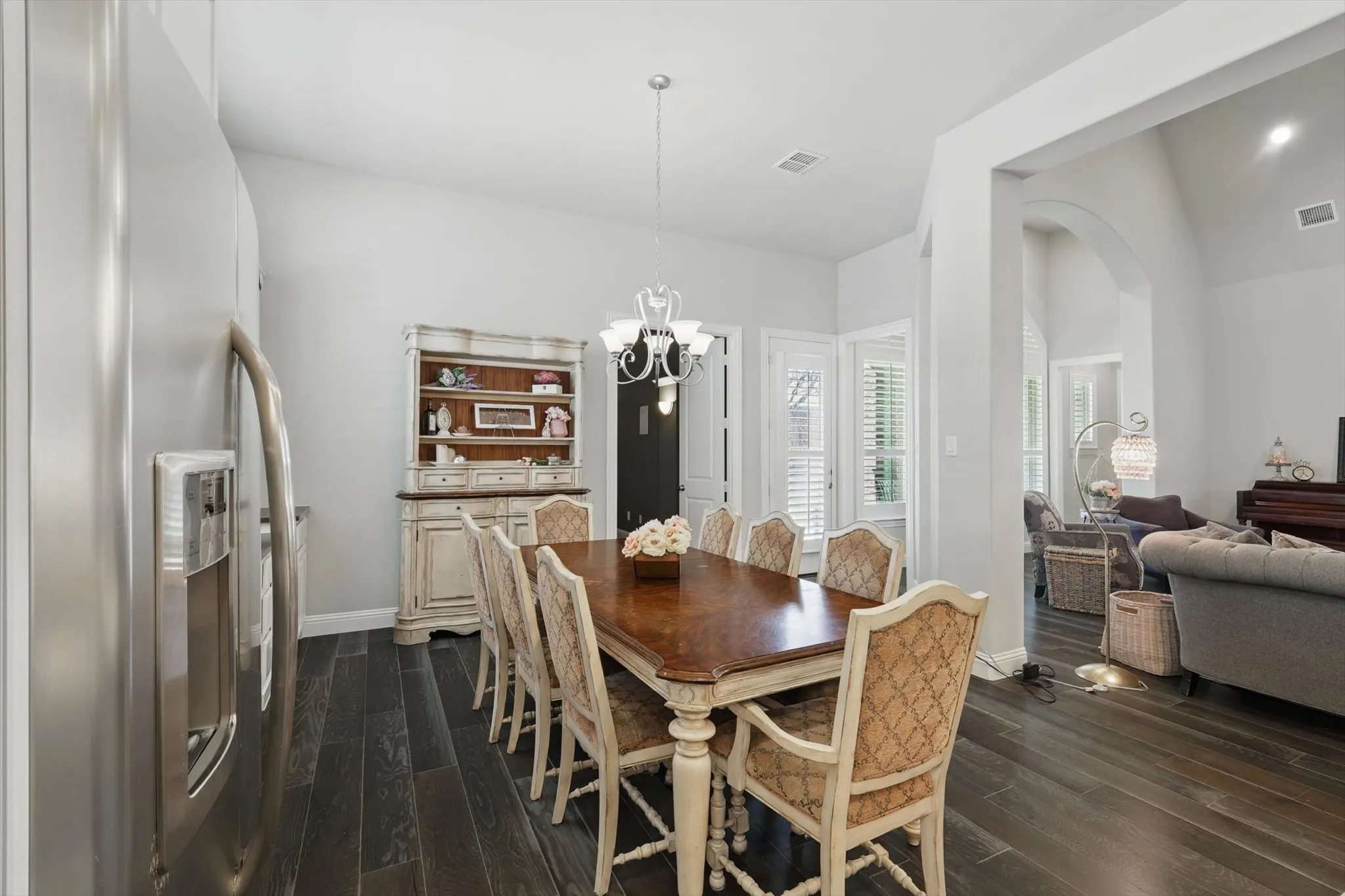 Single Family Residence For Sale in Collin County , 1120 Ellicott Drive, Celina, Texas 75009, 5 Bedroom, 7 Bathroom, 4 Garage spaces, 4,321 Sqft, built in 2017, Preowned, Price $939,999, mls#21161039, Real Estate Agent in Celina, Homes For Sale in Collin county, Homes For Sale in Celina, Realtor in Celina Texas, Real Estate Brokerage Independent Realty Texas, Luminita Cordes Realtor