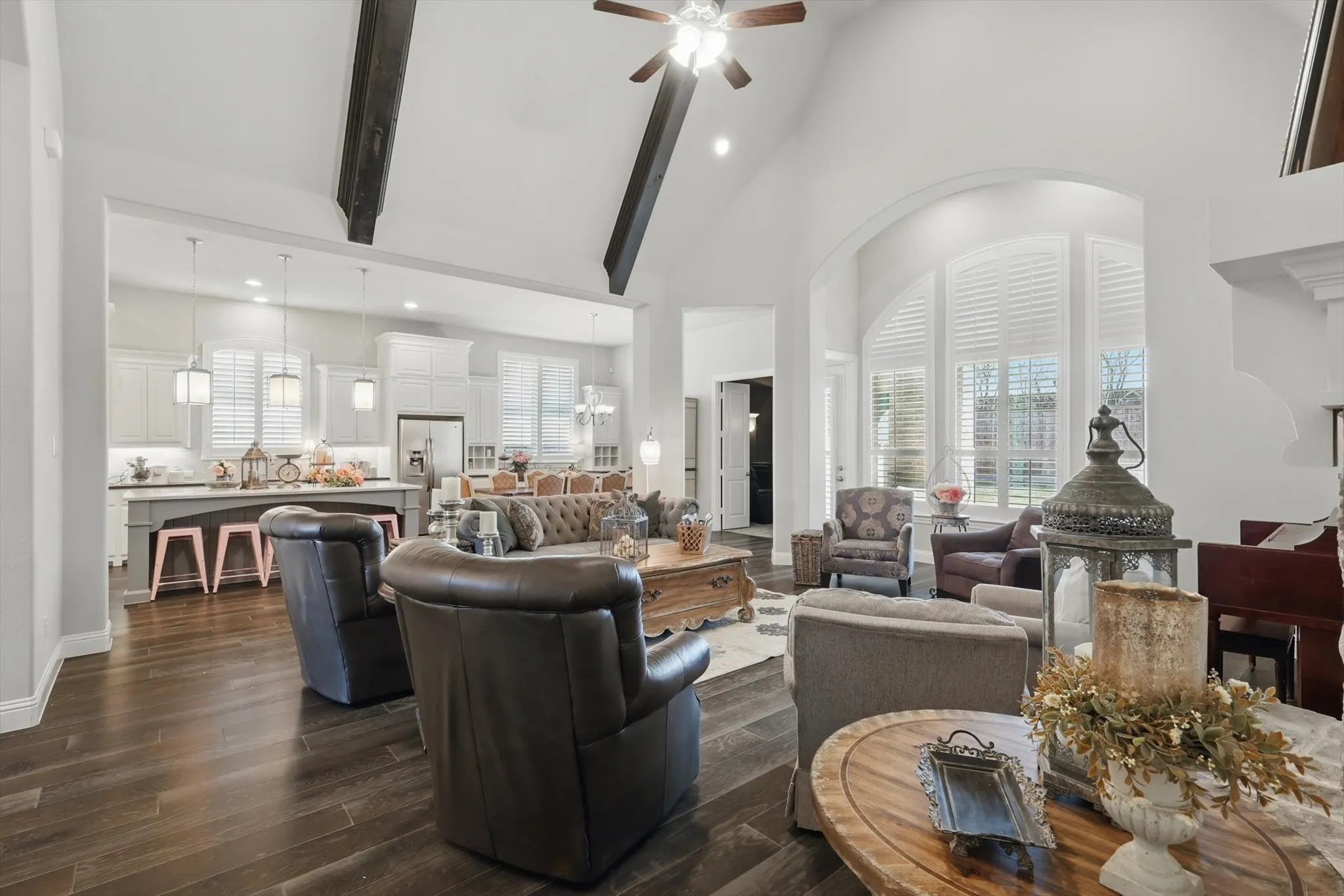 Single Family Residence For Sale in Collin County , 1120 Ellicott Drive, Celina, Texas 75009, 5 Bedroom, 7 Bathroom, 4 Garage spaces, 4,321 Sqft, built in 2017, Preowned, Price $939,999, mls#21161039, Real Estate Agent in Celina, Homes For Sale in Collin county, Homes For Sale in Celina, Realtor in Celina Texas, Real Estate Brokerage Independent Realty Texas, Luminita Cordes Realtor