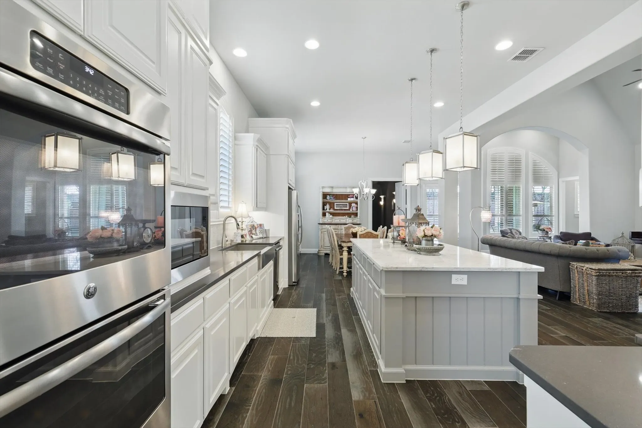 Single Family Residence For Sale in Collin County , 1120 Ellicott Drive, Celina, Texas 75009, 5 Bedroom, 7 Bathroom, 4 Garage spaces, 4,321 Sqft, built in 2017, Preowned, Price $939,999, mls#21161039, Real Estate Agent in Celina, Homes For Sale in Collin county, Homes For Sale in Celina, Realtor in Celina Texas, Real Estate Brokerage Independent Realty Texas, Luminita Cordes Realtor