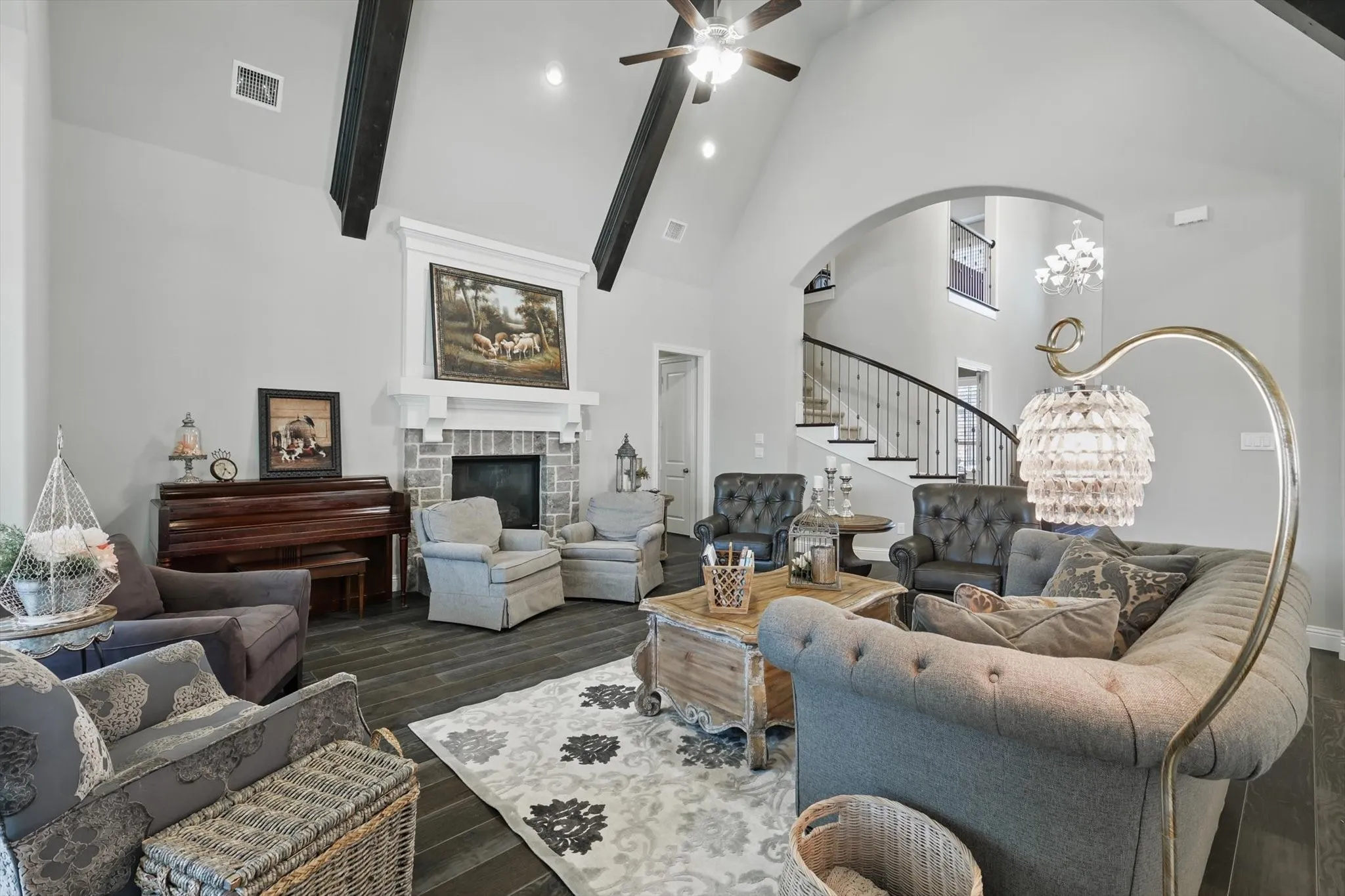 Single Family Residence For Sale in Collin County , 1120 Ellicott Drive, Celina, Texas 75009, 5 Bedroom, 7 Bathroom, 4 Garage spaces, 4,321 Sqft, built in 2017, Preowned, Price $939,999, mls#21161039, Real Estate Agent in Celina, Homes For Sale in Collin county, Homes For Sale in Celina, Realtor in Celina Texas, Real Estate Brokerage Independent Realty Texas, Luminita Cordes Realtor