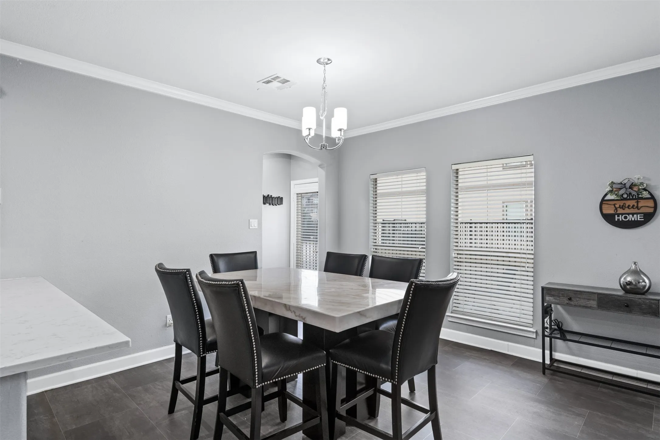 Townhouse For Sale in Collin County , 5412 Conch Train Road, Mc Kinney, Texas 75070, 3 Bedroom, 3 Bathroom, 2 Garage spaces, 2,034 Sqft, built in 2006, Preowned, mls#21152853, Real Estate Agent in Mc Kinney, Homes For Sale in Collin county, Homes For Sale in Mc Kinney, Realtor in Mc Kinney Texas, Real Estate Brokerage Independent Realty Texas, Luminita Cordes Realtor