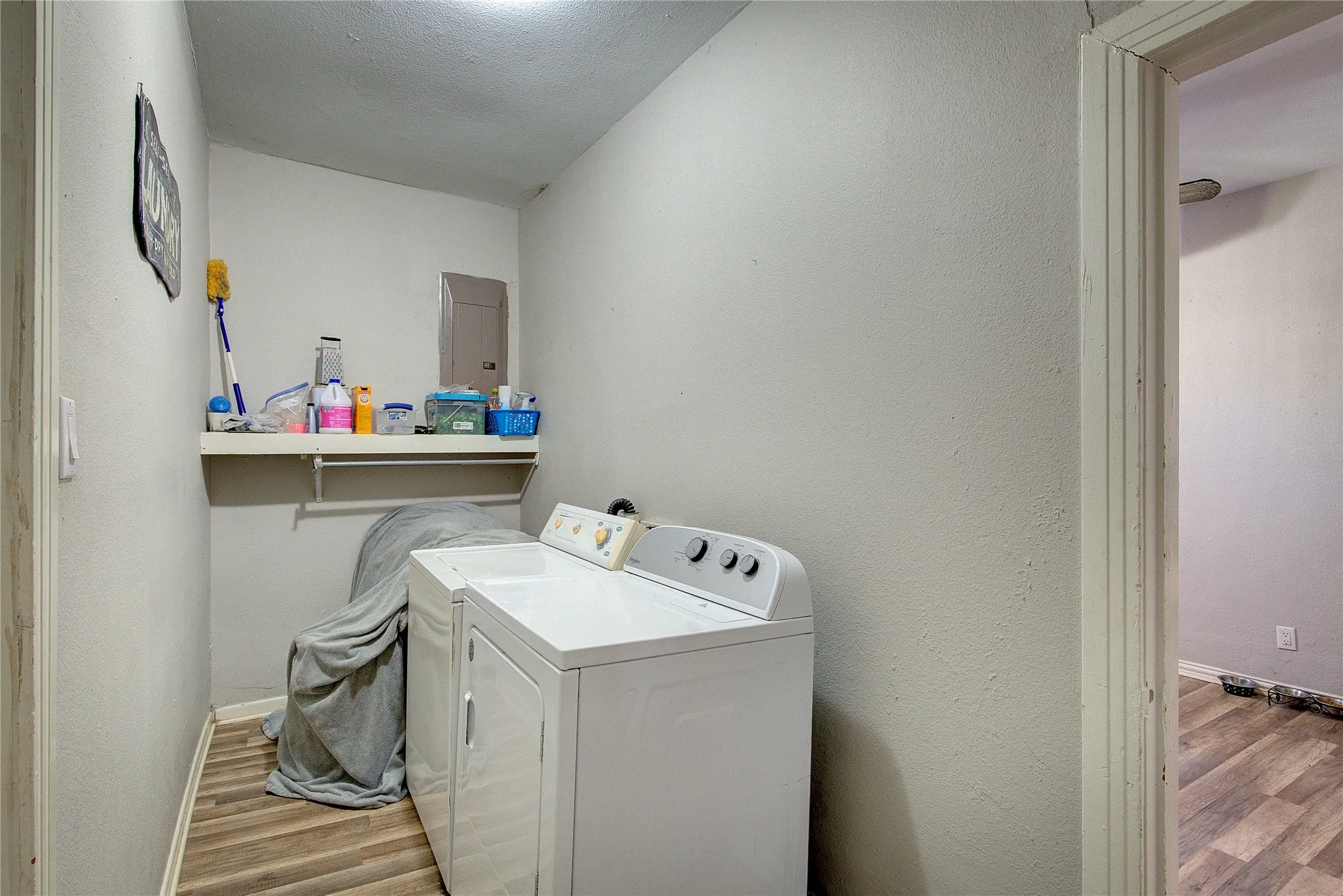 Single Family Residence For Sale in Hopkins County , 50 County Road 3557, Sulphur Bluff, Texas 75481, 3 Bedroom, 1 Bathroom, Garage spaces, 1,450 Sqft, built in 1920, Preowned, mls#21160816, Real Estate Agent in Sulphur Bluff, Homes For Sale in Hopkins county, Homes For Sale in Sulphur Bluff, Realtor in Sulphur Bluff Texas, Real Estate Brokerage Independent Realty Texas, Luminita Cordes Realtor