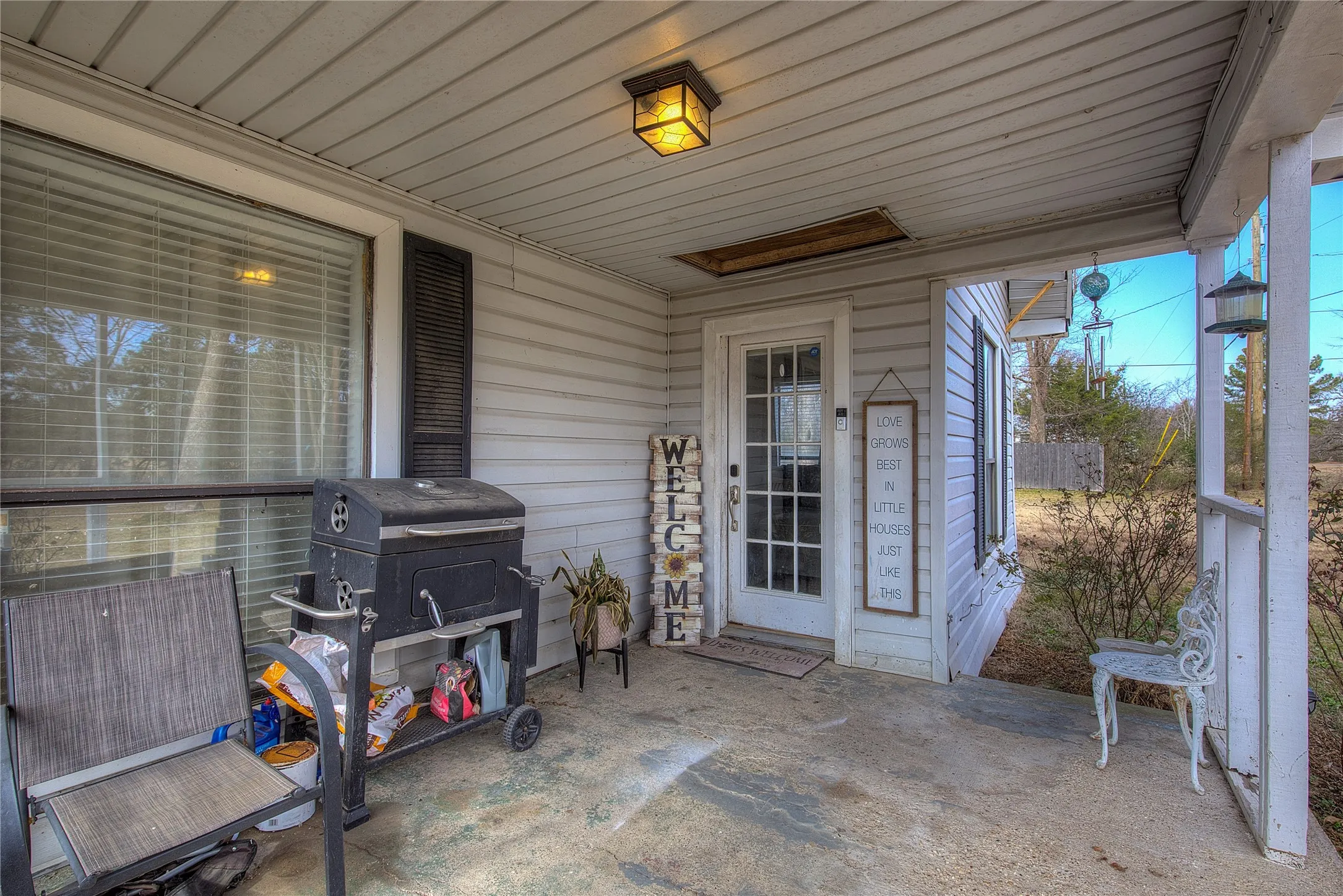 Single Family Residence For Sale in Hopkins County , 50 County Road 3557, Sulphur Bluff, Texas 75481, 3 Bedroom, 1 Bathroom, Garage spaces, 1,450 Sqft, built in 1920, Preowned, mls#21160816, Real Estate Agent in Sulphur Bluff, Homes For Sale in Hopkins county, Homes For Sale in Sulphur Bluff, Realtor in Sulphur Bluff Texas, Real Estate Brokerage Independent Realty Texas, Luminita Cordes Realtor