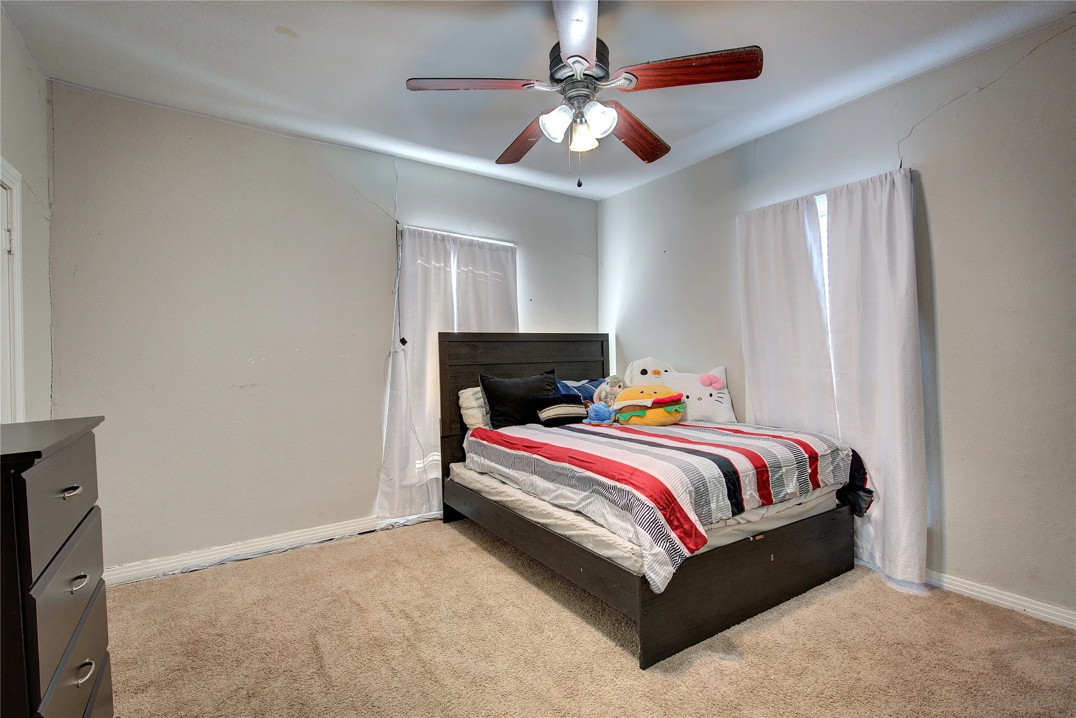 Single Family Residence For Sale in Hopkins County , 50 County Road 3557, Sulphur Bluff, Texas 75481, 3 Bedroom, 1 Bathroom, Garage spaces, 1,450 Sqft, built in 1920, Preowned, mls#21160816, Real Estate Agent in Sulphur Bluff, Homes For Sale in Hopkins county, Homes For Sale in Sulphur Bluff, Realtor in Sulphur Bluff Texas, Real Estate Brokerage Independent Realty Texas, Luminita Cordes Realtor