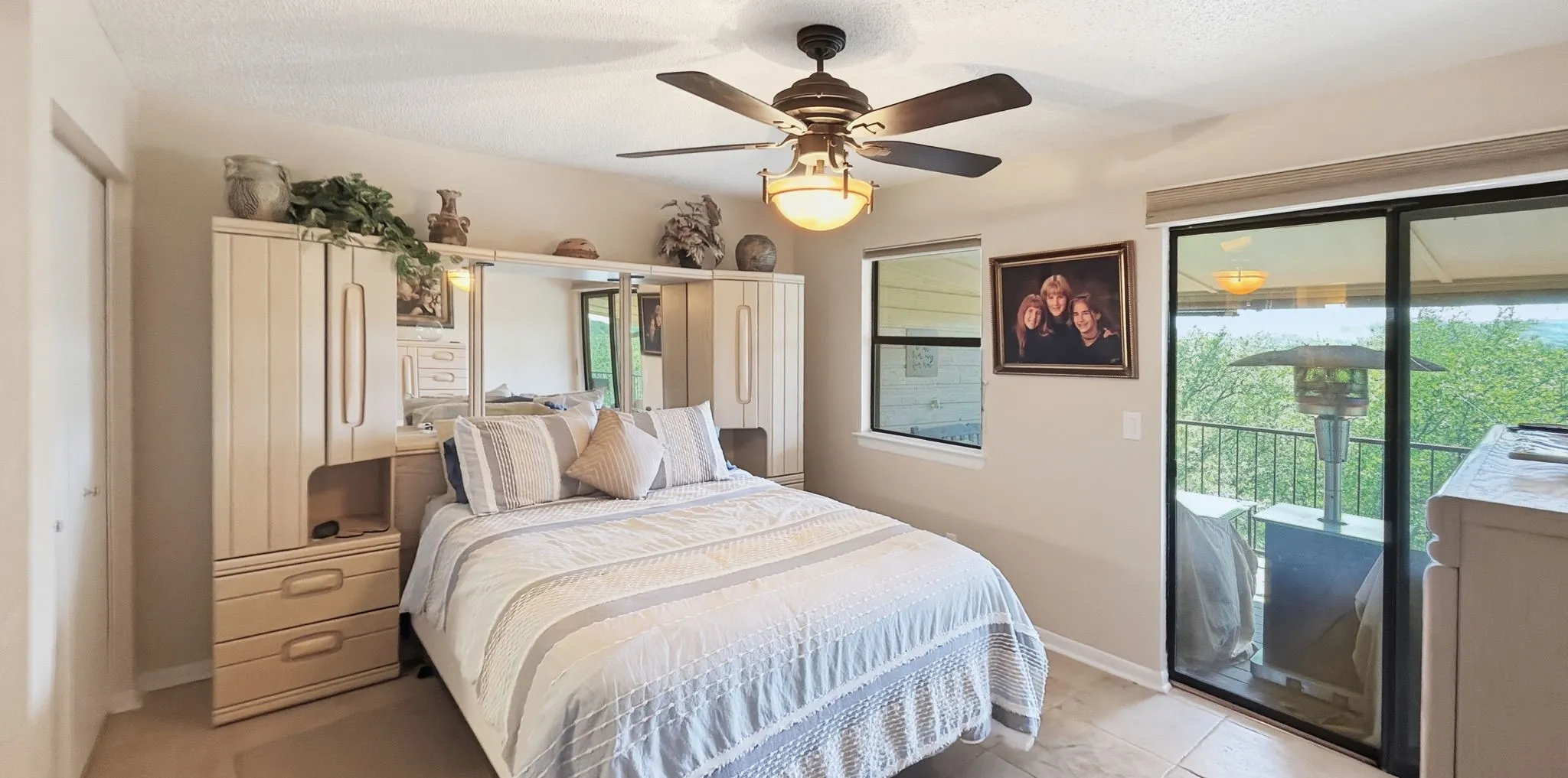 Condominium For Sale in Palo Pinto County , 3037 Hells Gate Loop C208, Possum Kingdom Lake, Texas 76475, 3 Bedrooms, 2 Bathrooms, Garage spaces, 1,340 Sqft, built in 1988, Preowned, Price $330,000, mls#21132412, Real Estate Agent in Possum Kingdom Lake, Homes For Sale in Palo Pinto county, Homes For Sale in Possum Kingdom Lake, Realtor in Possum Kingdom Lake Texas, Real Estate Brokerage Independent Realty Texas, Luminita Cordes Realtor
