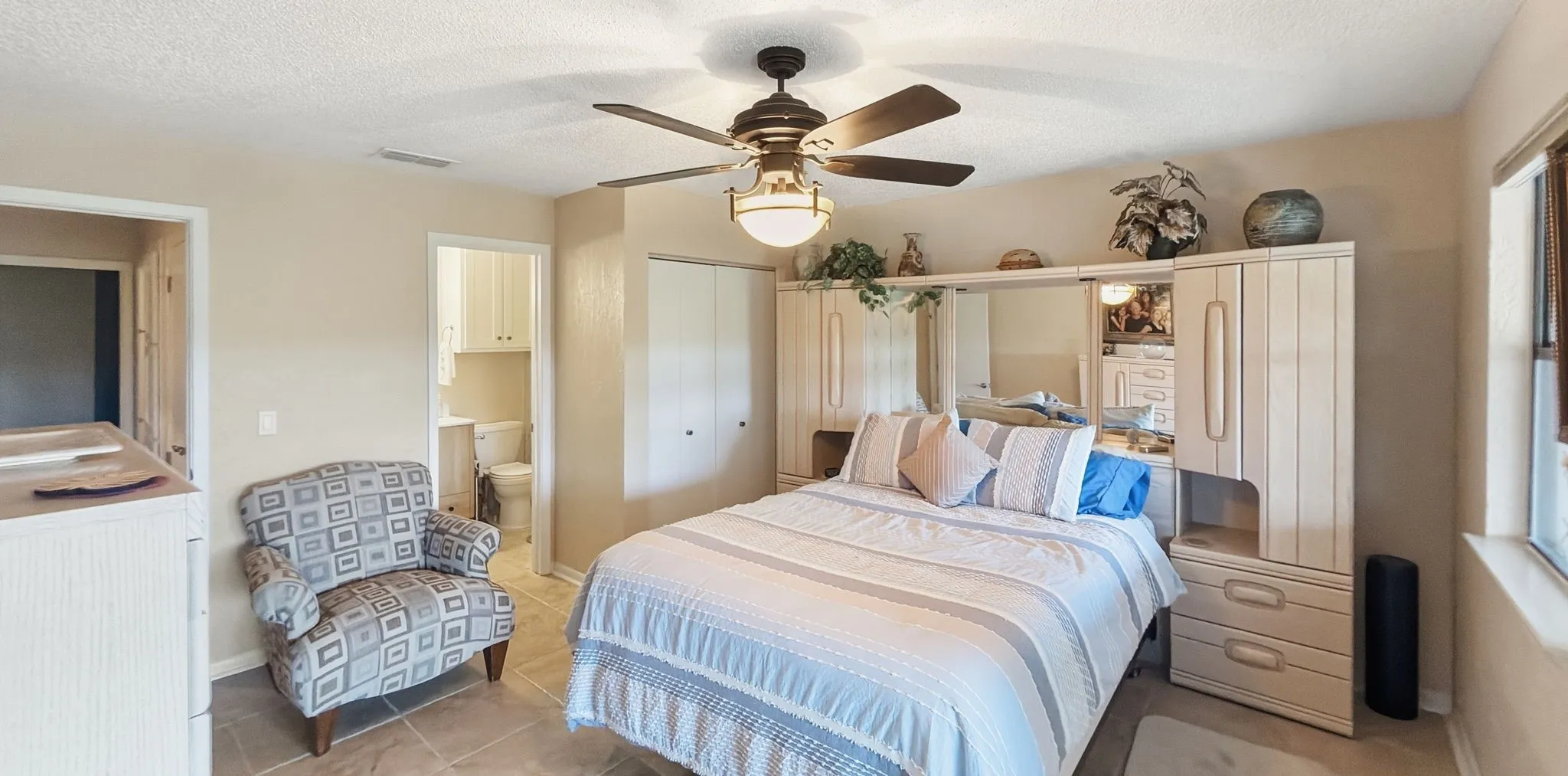 Condominium For Sale in Palo Pinto County , 3037 Hells Gate Loop C208, Possum Kingdom Lake, Texas 76475, 3 Bedrooms, 2 Bathrooms, Garage spaces, 1,340 Sqft, built in 1988, Preowned, Price $330,000, mls#21132412, Real Estate Agent in Possum Kingdom Lake, Homes For Sale in Palo Pinto county, Homes For Sale in Possum Kingdom Lake, Realtor in Possum Kingdom Lake Texas, Real Estate Brokerage Independent Realty Texas, Luminita Cordes Realtor