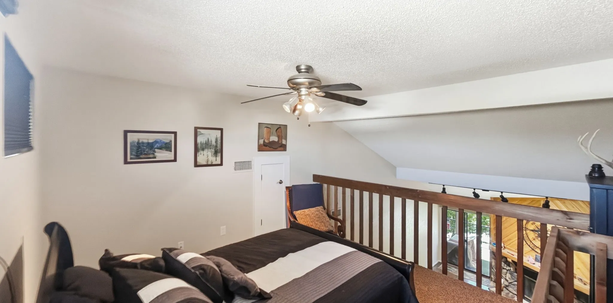 Condominium For Sale in Palo Pinto County , 3037 Hells Gate Loop C208, Possum Kingdom Lake, Texas 76475, 3 Bedrooms, 2 Bathrooms, Garage spaces, 1,340 Sqft, built in 1988, Preowned, Price $330,000, mls#21132412, Real Estate Agent in Possum Kingdom Lake, Homes For Sale in Palo Pinto county, Homes For Sale in Possum Kingdom Lake, Realtor in Possum Kingdom Lake Texas, Real Estate Brokerage Independent Realty Texas, Luminita Cordes Realtor