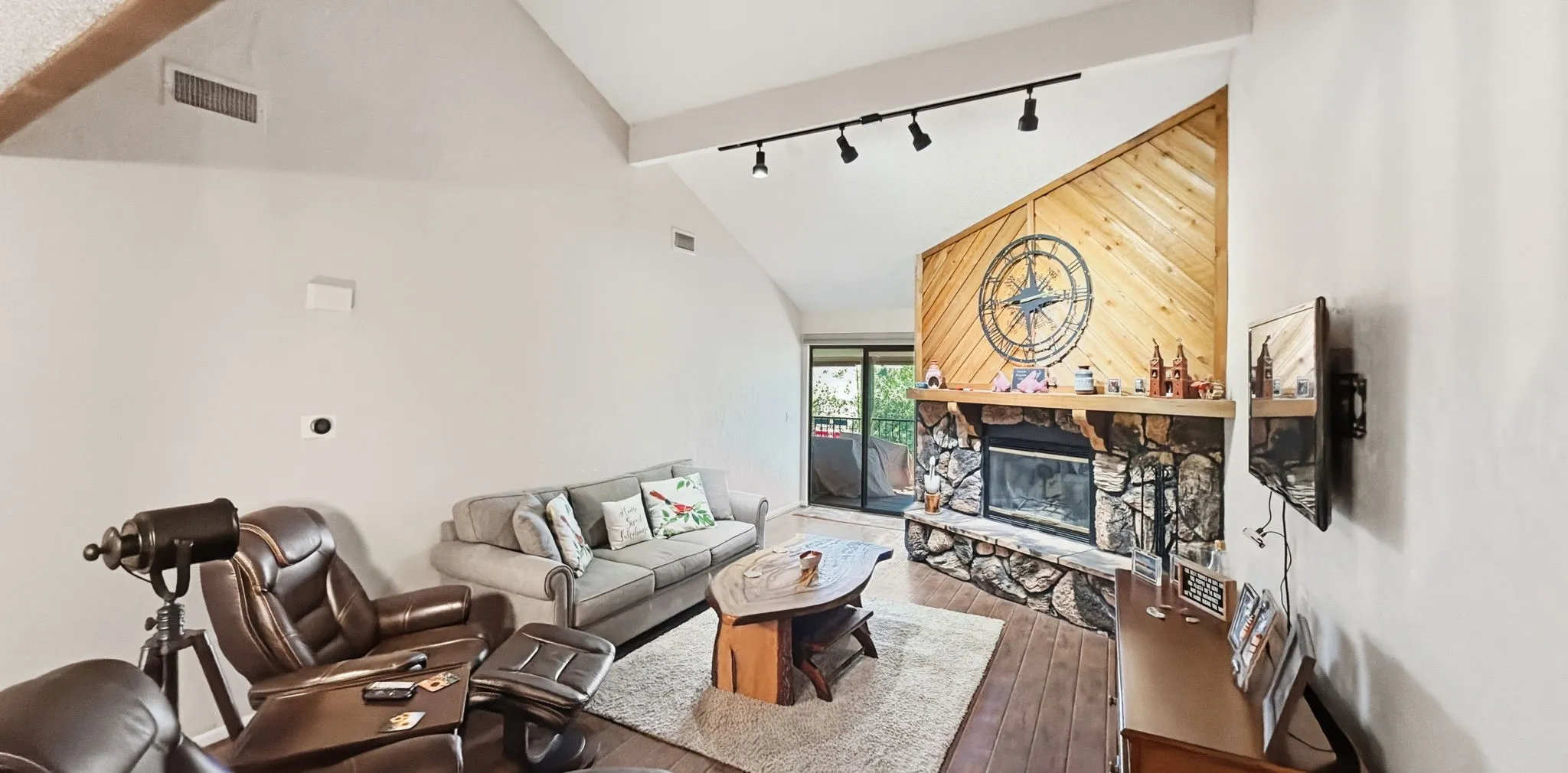 Condominium For Sale in Palo Pinto County , 3037 Hells Gate Loop C208, Possum Kingdom Lake, Texas 76475, 3 Bedrooms, 2 Bathrooms, Garage spaces, 1,340 Sqft, built in 1988, Preowned, Price $330,000, mls#21132412, Real Estate Agent in Possum Kingdom Lake, Homes For Sale in Palo Pinto county, Homes For Sale in Possum Kingdom Lake, Realtor in Possum Kingdom Lake Texas, Real Estate Brokerage Independent Realty Texas, Luminita Cordes Realtor