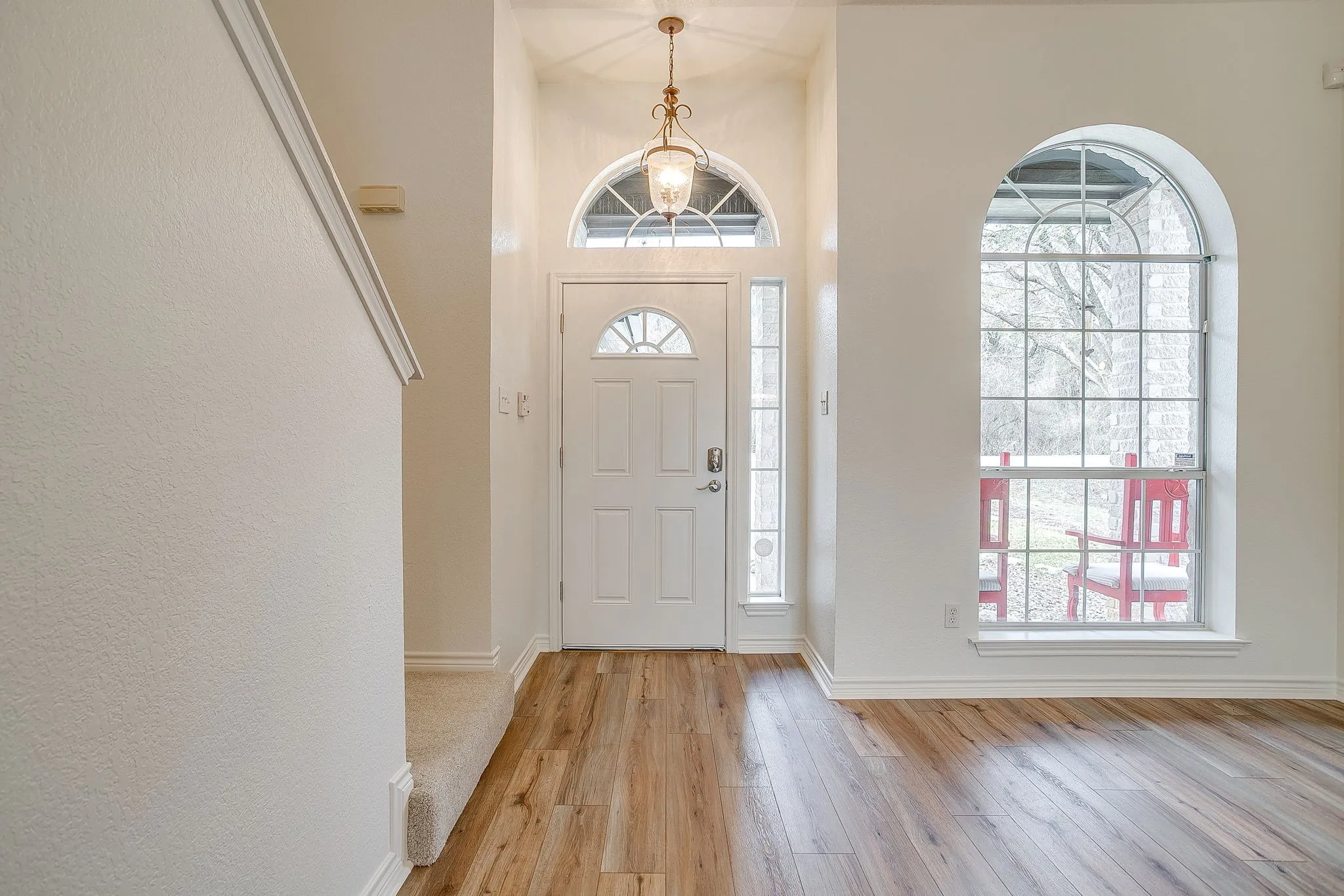 Single Family Residence For Sale in Hill County , 1451 Lakeside Trail, Whitney, Texas 76692, 3 Bedroom, 2 Bathroom, 2 Garage spaces, 1,994 Sqft, built in 2000, mls#21160911, Real Estate Agent in Whitney, Homes For Sale in Hill county, Homes For Sale in Whitney, Realtor in Whitney Texas, Real Estate Brokerage Independent Realty Texas, Luminita Cordes Realtor