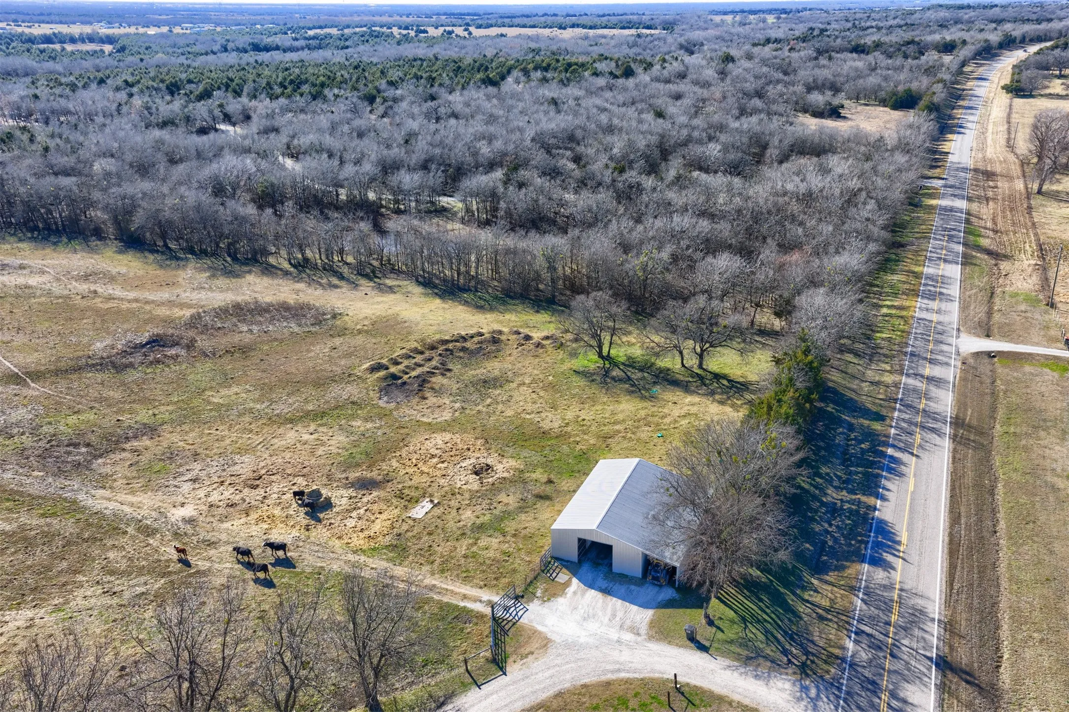 Improved Land For Sale in Hunt County , 1847 FM 2194, Greenville, Texas 75401, 0, 0, Garage spaces, 0 Sqft, built in 0, Price $395,000, mls#21160877, Real Estate Agent in Greenville, Homes For Sale in Hunt county, Homes For Sale in Greenville, Realtor in Greenville Texas, Real Estate Brokerage Independent Realty Texas, Luminita Cordes Realtor