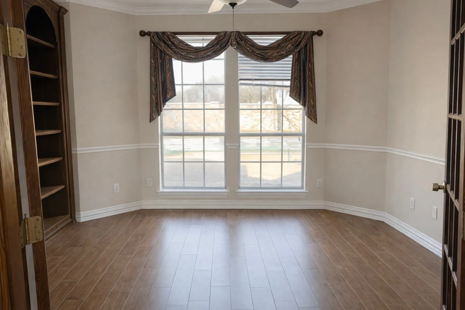 Single Family Residence For Rent in Tarrant County , 1308 Normandy Drive, Southlake, Texas 76092, 4 Bedroom, 5 Bathroom, 3 Garage spaces, 4,158 Sqft, built in 1994, mls#21161510, Real Estate Agent in Southlake, Homes For Rent in Tarrant county, Homes For Rent in Southlake, Realtor in Southlake Texas, Real Estate Brokerage Independent Realty Texas, Luminita Cordes Realtor