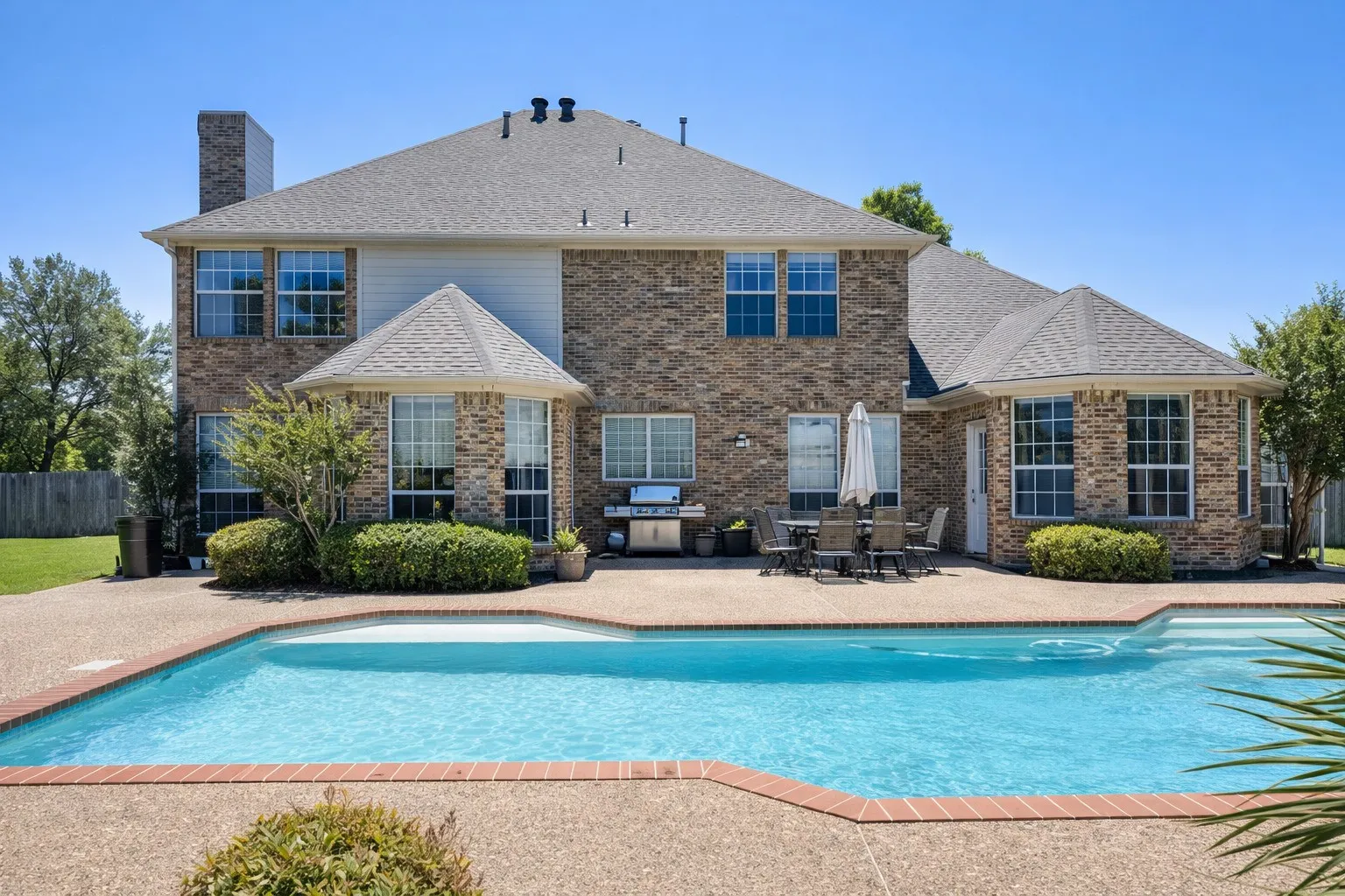 Single Family Residence For Rent in Tarrant County , 1308 Normandy Drive, Southlake, Texas 76092, 4 Bedroom, 5 Bathroom, 3 Garage spaces, 4,158 Sqft, built in 1994, mls#21161510, Real Estate Agent in Southlake, Homes For Rent in Tarrant county, Homes For Rent in Southlake, Realtor in Southlake Texas, Real Estate Brokerage Independent Realty Texas, Luminita Cordes Realtor