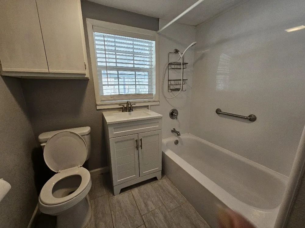 Single Family Residence For Sale in Johnson County , 207 Pine Street, Keene, Texas 76059, 2 Bedroom, 1 Bathroom, Garage spaces, 968 Sqft, built in 1970, mls#21161527, Real Estate Agent in Keene, Homes For Sale in Johnson county, Homes For Sale in Keene, Realtor in Keene Texas, Real Estate Brokerage Independent Realty Texas, Luminita Cordes Realtor