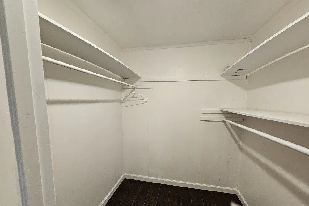 Single Family Residence For Sale in Johnson County , 207 Pine Street, Keene, Texas 76059, 2 Bedroom, 1 Bathroom, Garage spaces, 968 Sqft, built in 1970, mls#21161527, Real Estate Agent in Keene, Homes For Sale in Johnson county, Homes For Sale in Keene, Realtor in Keene Texas, Real Estate Brokerage Independent Realty Texas, Luminita Cordes Realtor
