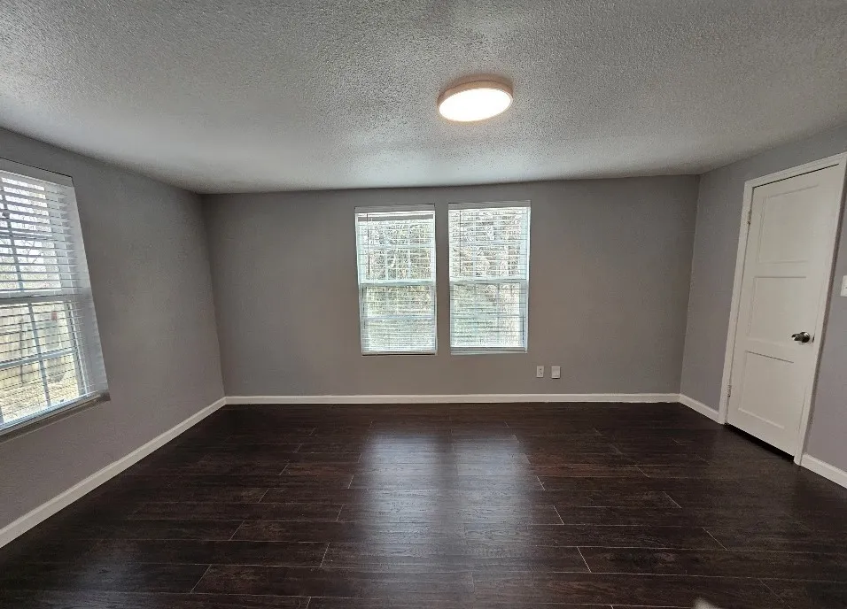 Single Family Residence For Sale in Johnson County , 207 Pine Street, Keene, Texas 76059, 2 Bedroom, 1 Bathroom, Garage spaces, 968 Sqft, built in 1970, mls#21161527, Real Estate Agent in Keene, Homes For Sale in Johnson county, Homes For Sale in Keene, Realtor in Keene Texas, Real Estate Brokerage Independent Realty Texas, Luminita Cordes Realtor