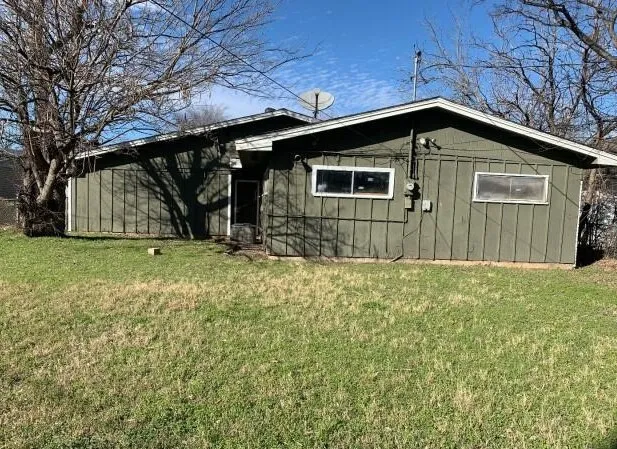 Single Family Residence For Sale in Tarrant County , 4604 Reed Street, Fort Worth, Texas 76119, 3 Bedroom, 2 Bathroom, Garage spaces, 1,546 Sqft, built in 1958, mls#21161556, Real Estate Agent in Fort Worth, Homes For Sale in Tarrant county, Homes For Sale in Fort Worth, Realtor in Fort Worth Texas, Real Estate Brokerage Independent Realty Texas, Luminita Cordes Realtor