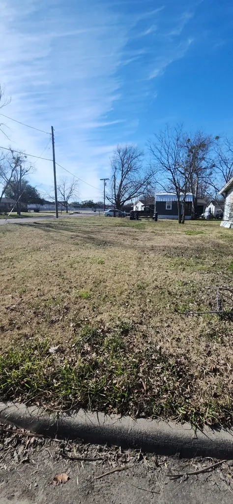 Unimproved Land For Sale in Kaufman County , TBD S Wilson Street, Kaufman, Texas 75142, 0, 0, Garage spaces, 0 Sqft, built in 0, mls#21151431, Real Estate Agent in Kaufman, Homes For Sale in Kaufman county, Homes For Sale in Kaufman, Realtor in Kaufman Texas, Real Estate Brokerage Independent Realty Texas, Luminita Cordes Realtor