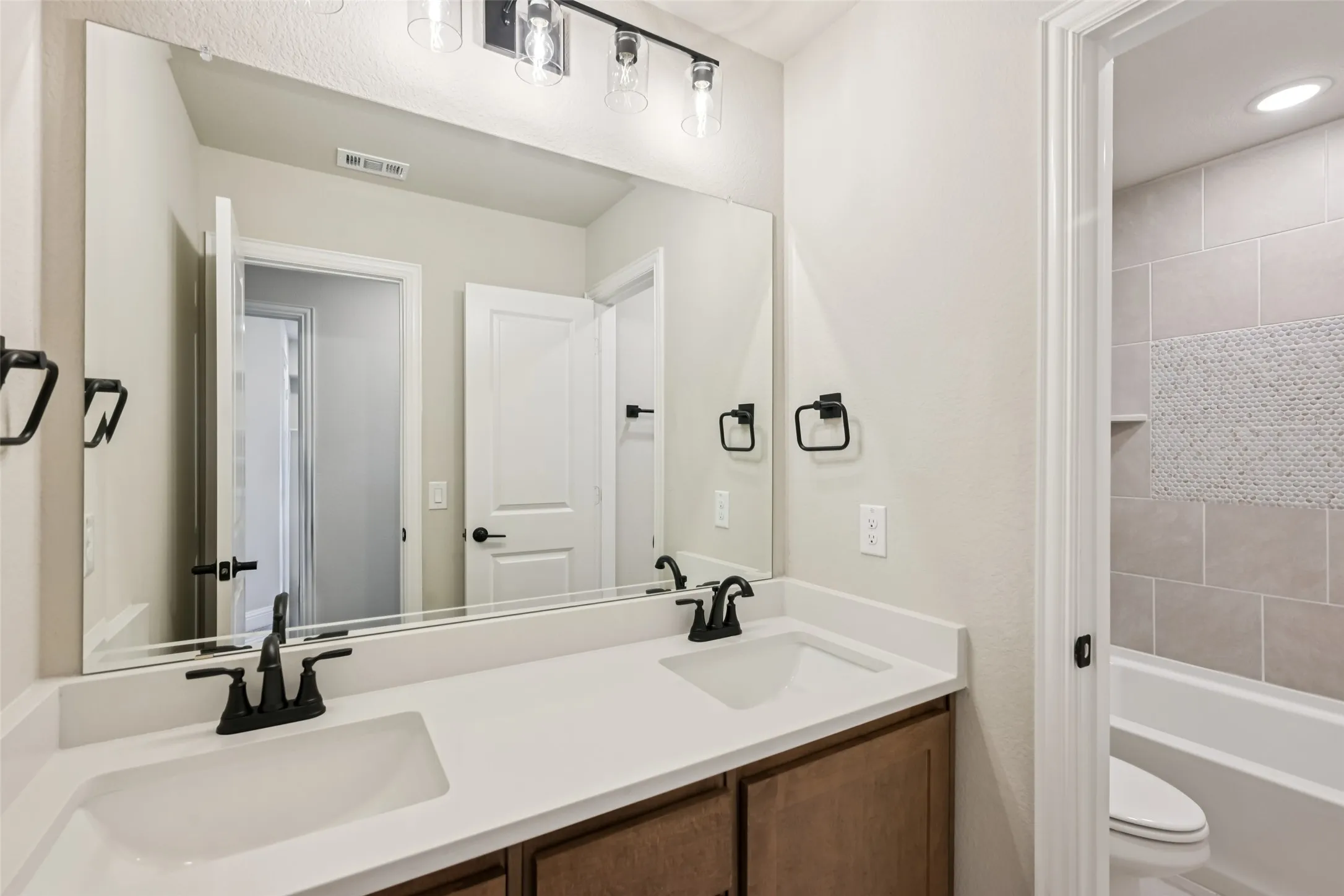 1st floor bathroom