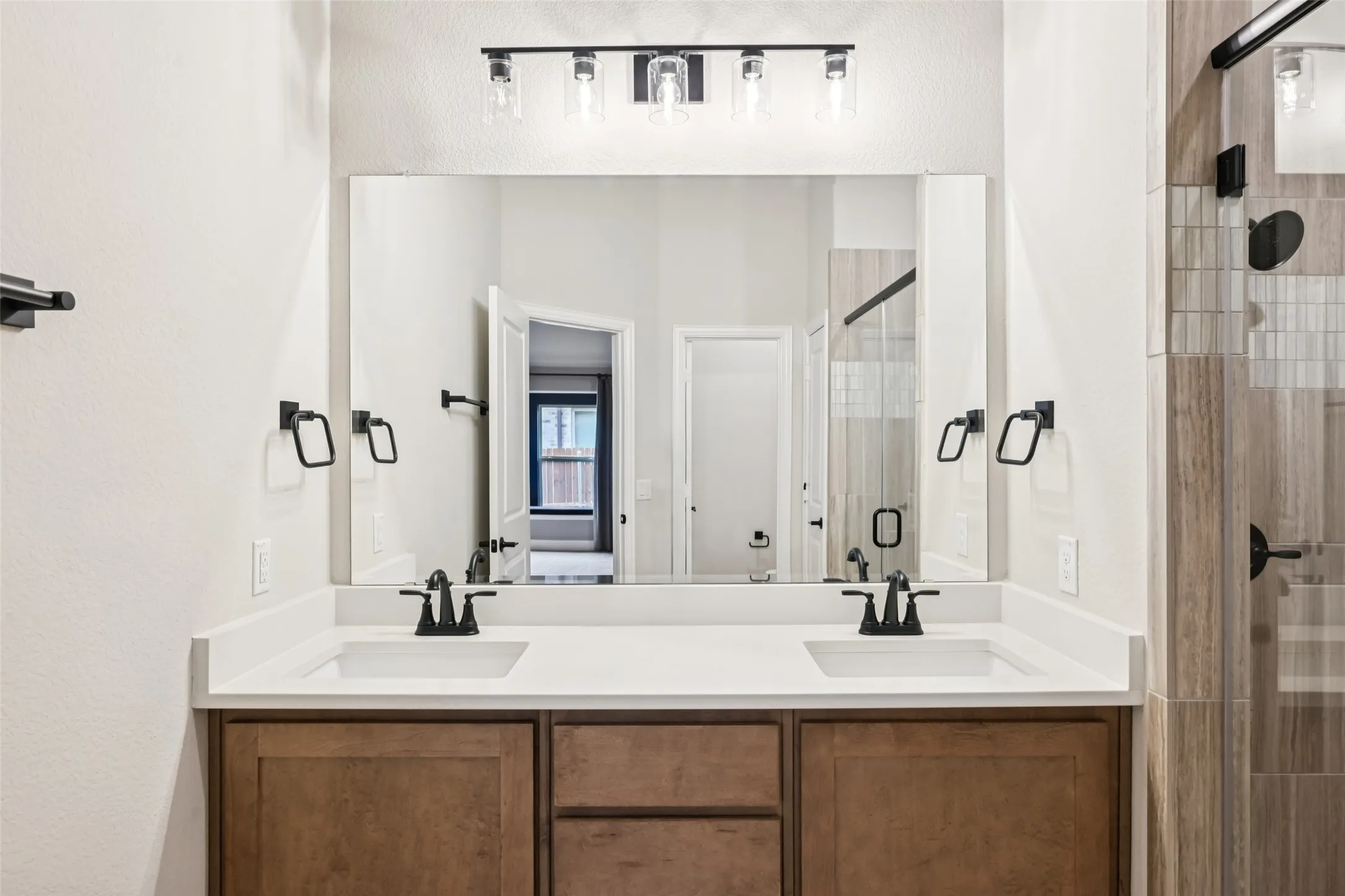 1st floor primary bathroom