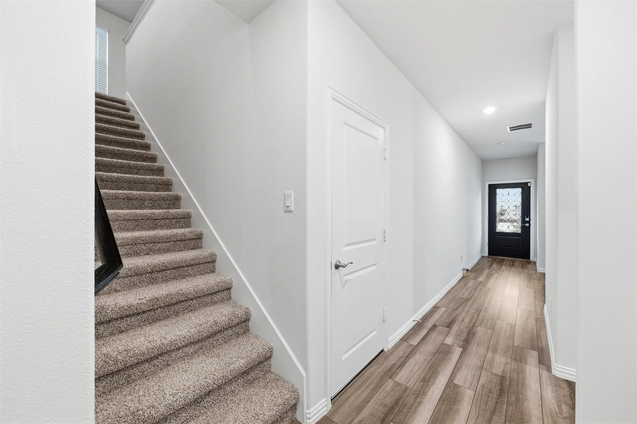 Single Family Residence For Sale in Kaufman County , 1604 Briar Hunt Drive, Forney, Texas 75126, 4 Bedroom, 3 Bathroom, 2 Garage spaces, 2,887 Sqft, built in 2023, Preowned, mls#21161691, Real Estate Agent in Forney, Homes For Sale in Kaufman county, Homes For Sale in Forney, Realtor in Forney Texas, Real Estate Brokerage Independent Realty Texas, Luminita Cordes Realtor